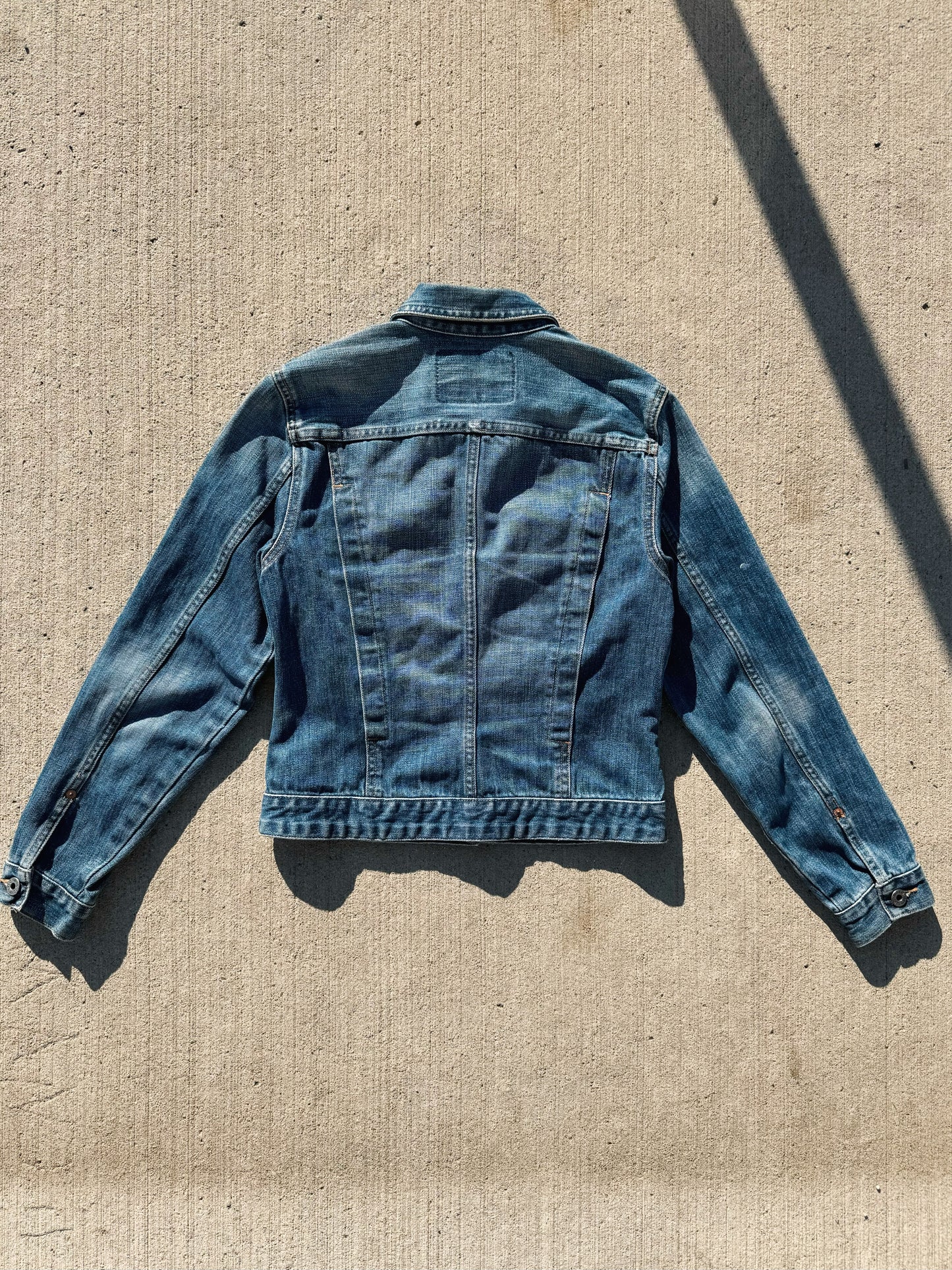 90s/Y2K Guess Cropped Denim Jacket | Medium