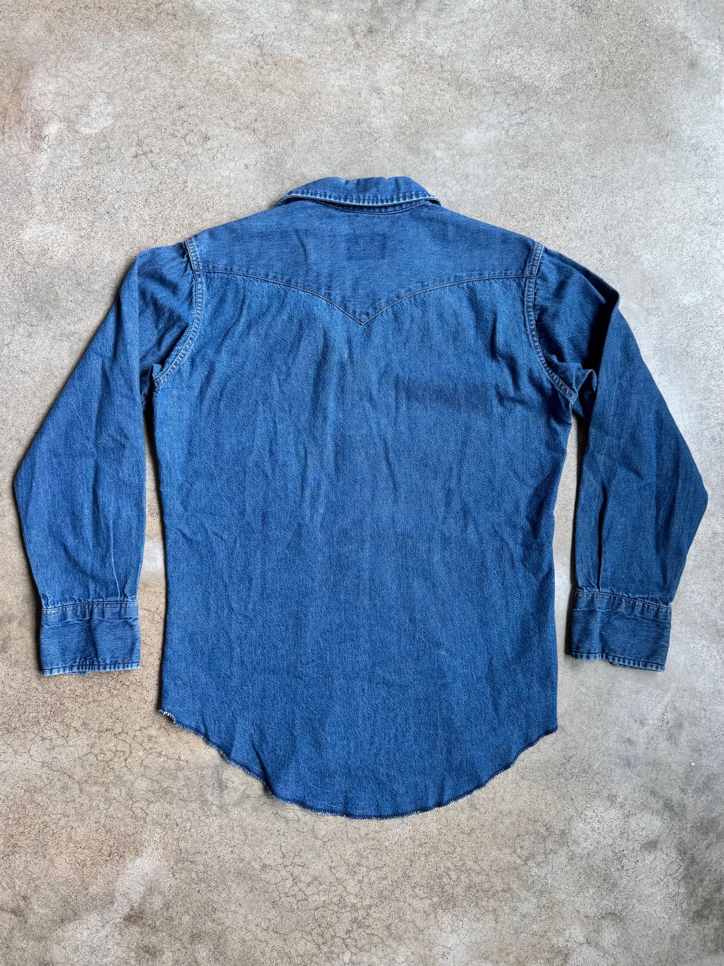 Vintage 1980s Wrangler Pearl Snap Denim Shirt | Medium