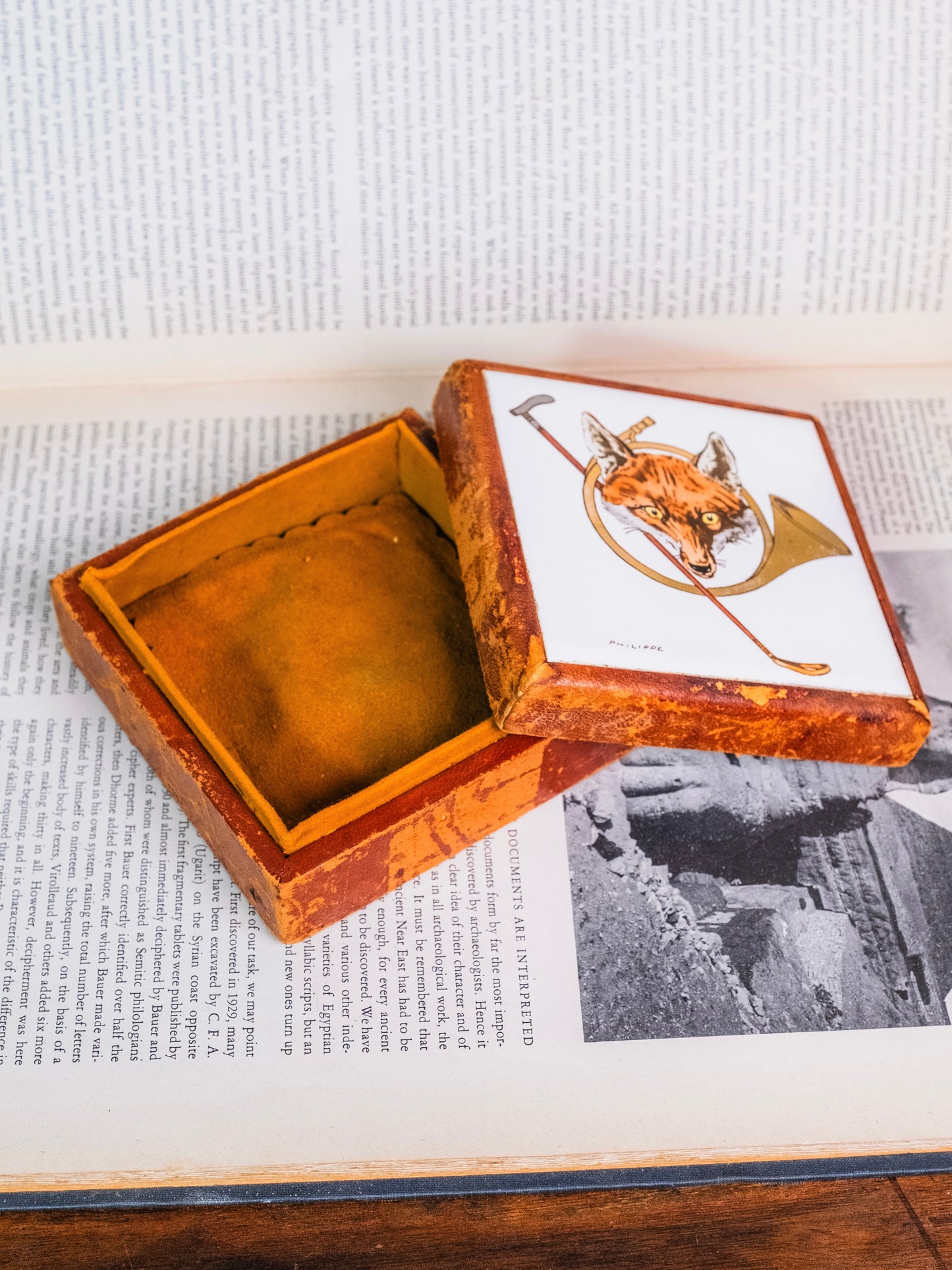 Antique 1900s Leather Philippe Signed "Fox & Trumpet" Tile Trinket Box