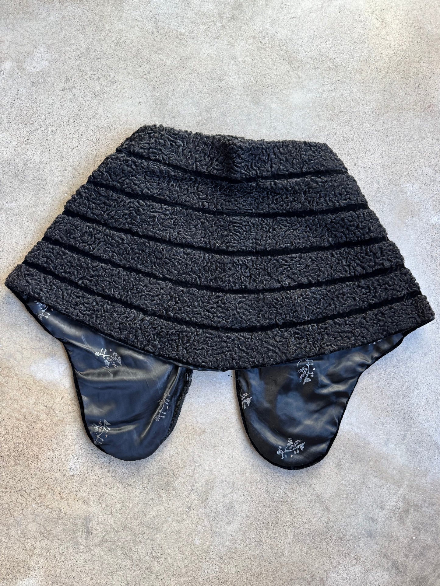 Vintage 1940s Torledsky’s Black Persian Curly Lambswool Stole