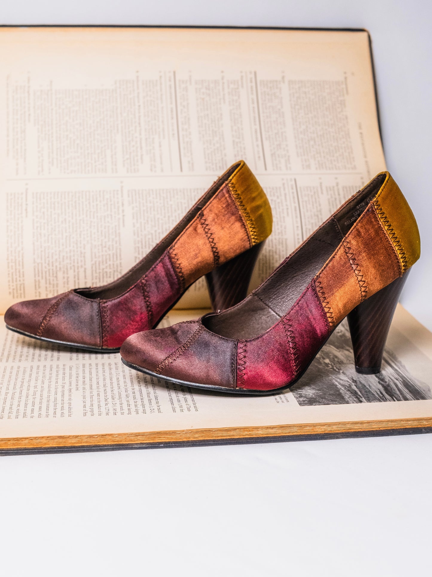 Vintage 1990s Satin Patchwork Pumps | Women’s 6.5