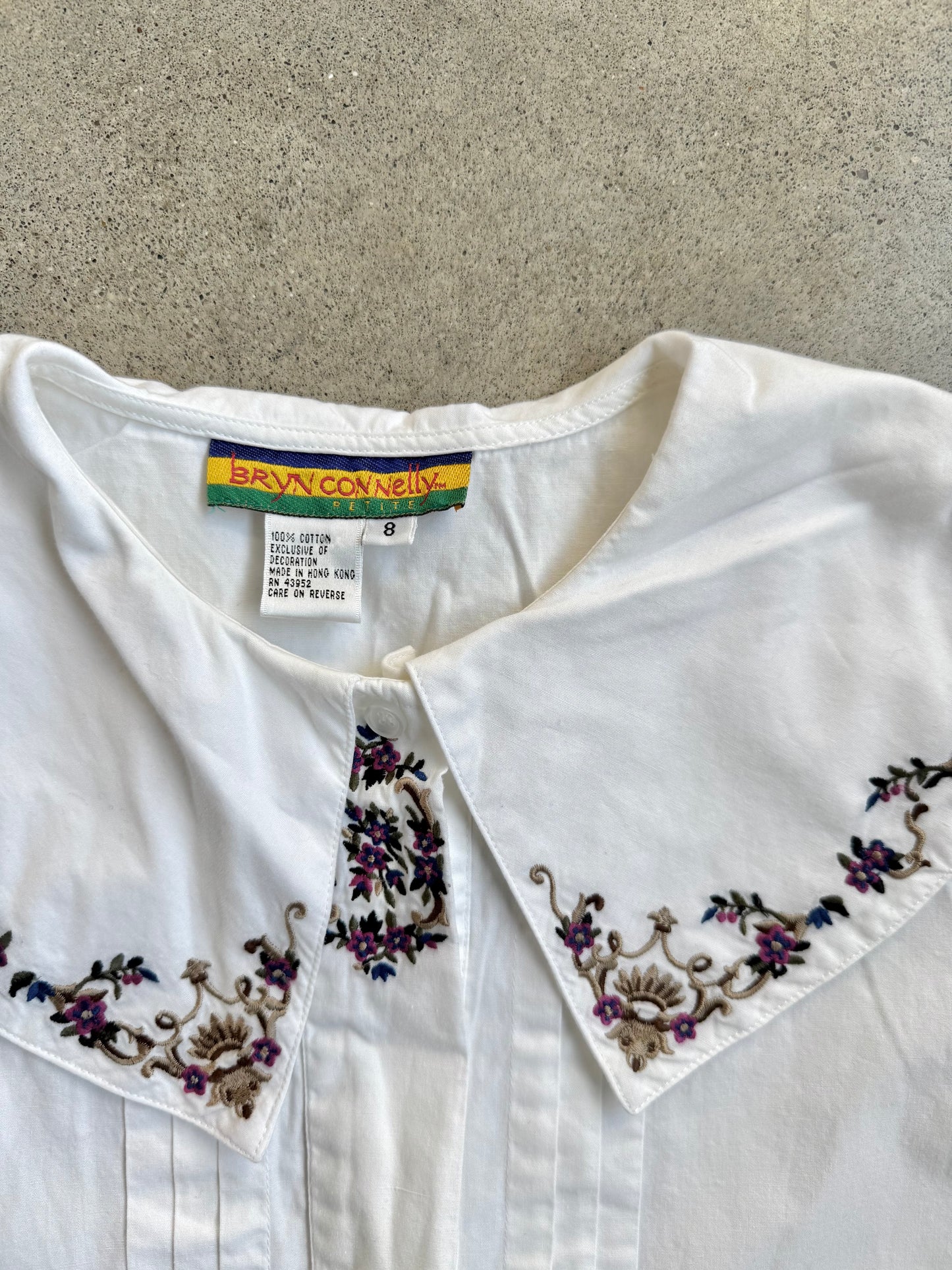 Vintage 1990s Bryn Connelly White Floral Embroidered Cotton Blouse | Medium