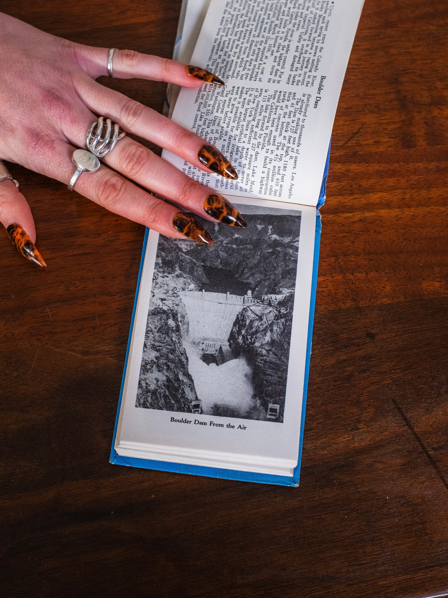 Vintage 1930s The Wonders of the World Guide Book