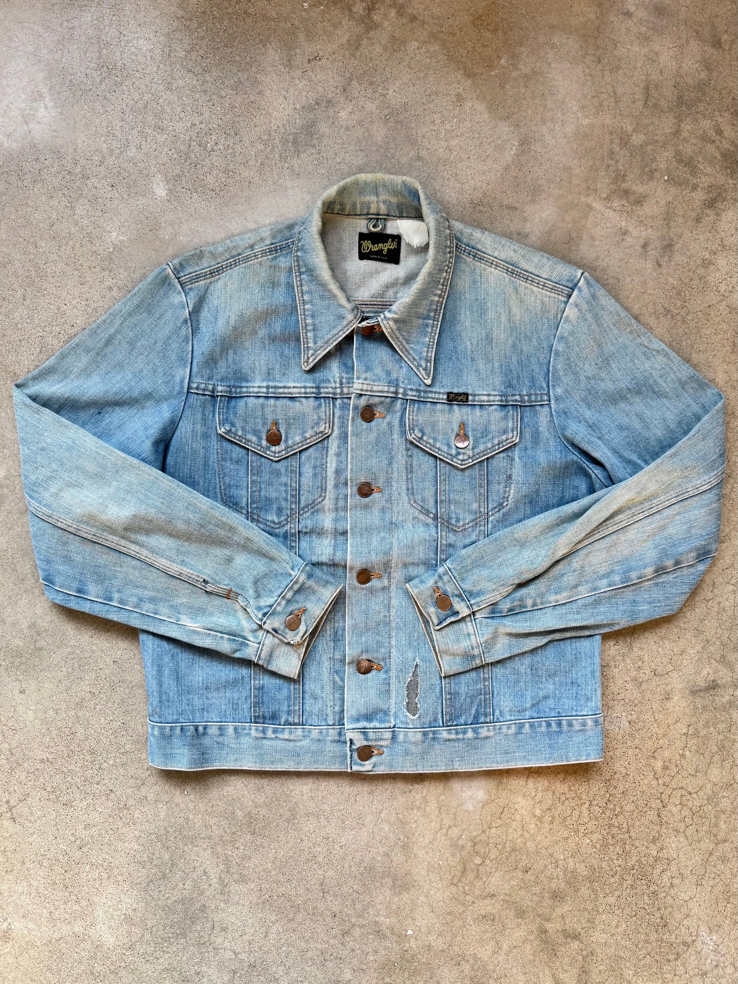 Vintage 1970s/80s Wrangler Light Wash Denim Jacket w/ Suzuki Patch | Large