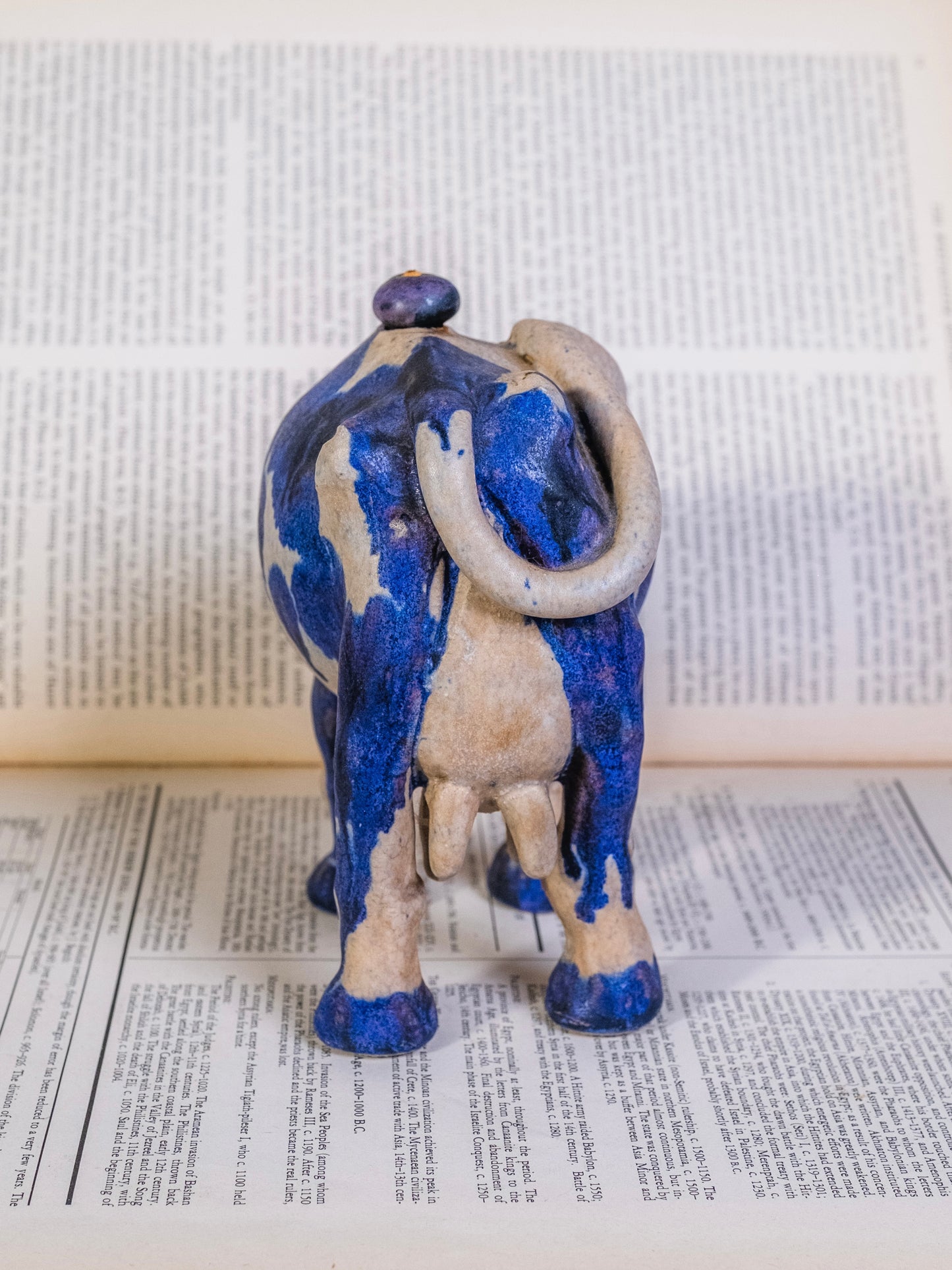 Vintage 1980s Dwight Davidson Blue & Grey Cow Oil Lamp Figurine