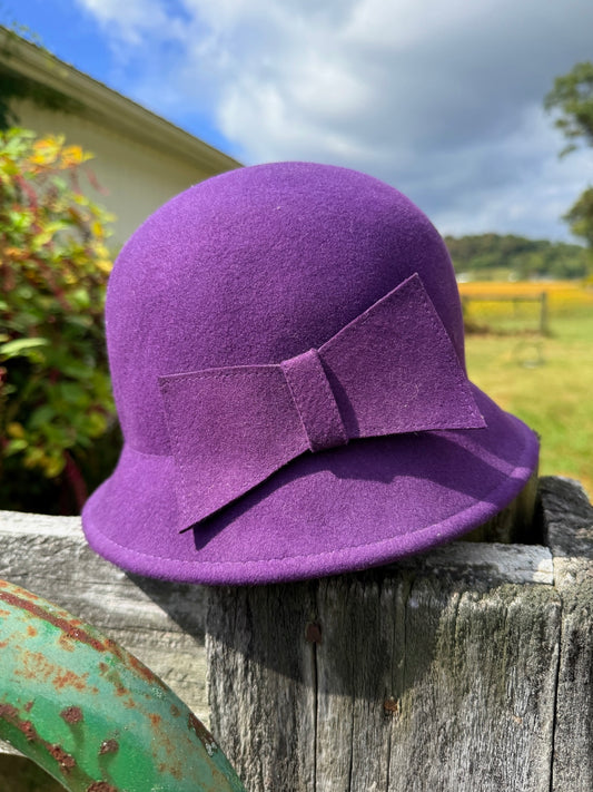 Vintage 1980s Purple Wool Cloche Bow Hat