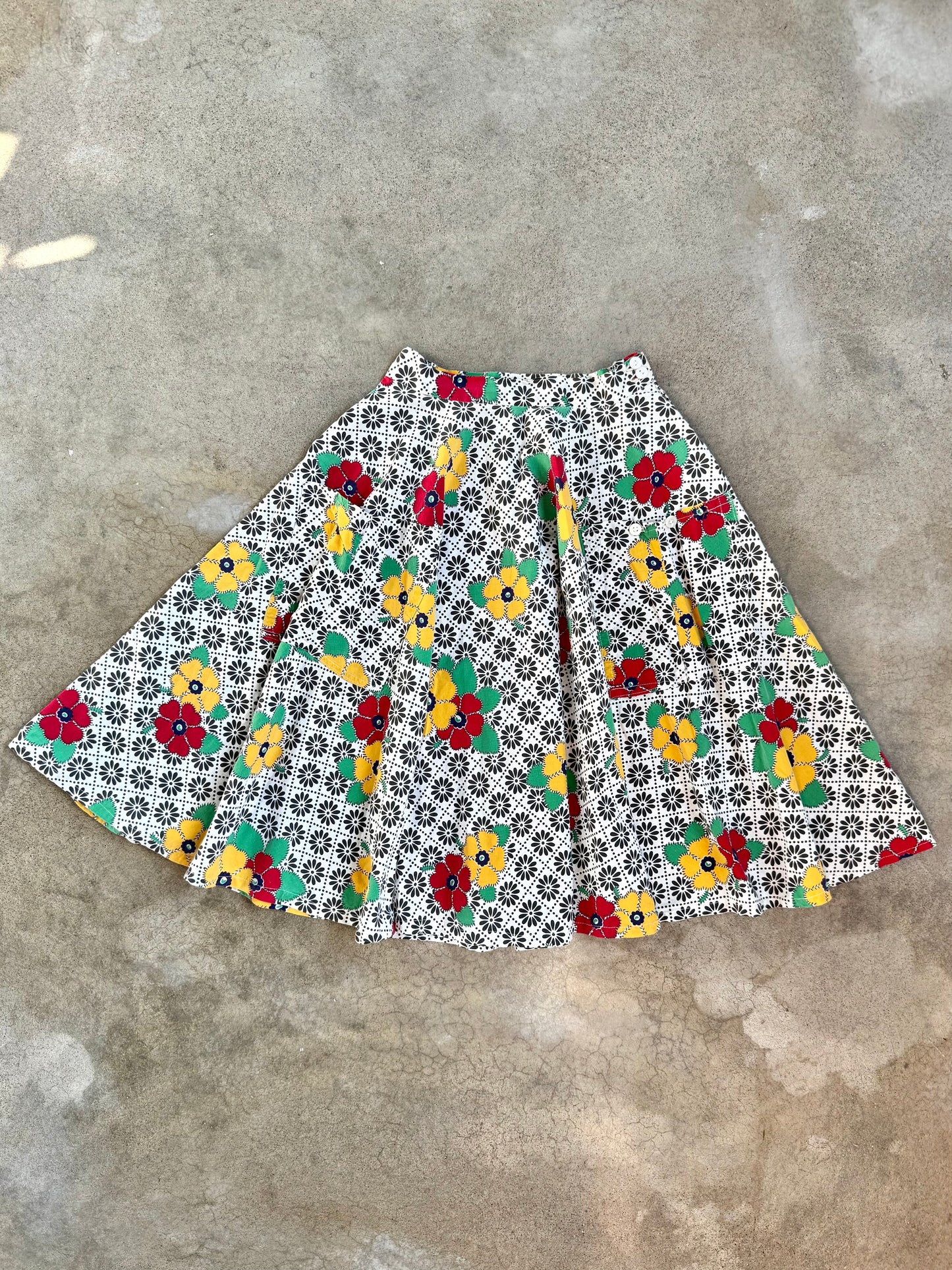 Vintage 1950s Handmade Floral Print Circle Skirt | Waist 26”