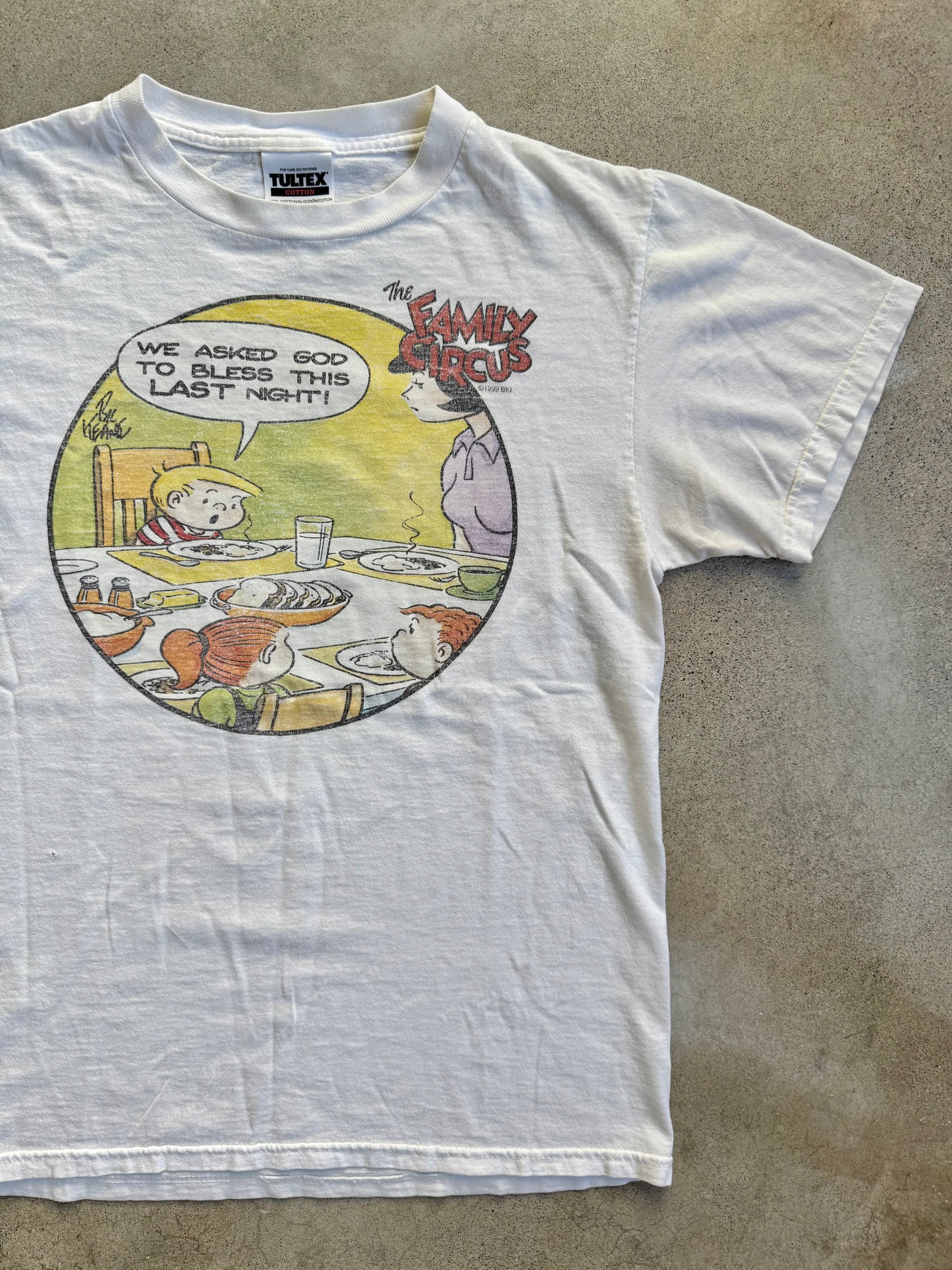 Vintage 1990s The Family Circus Cartoon Graphic Tee | Small