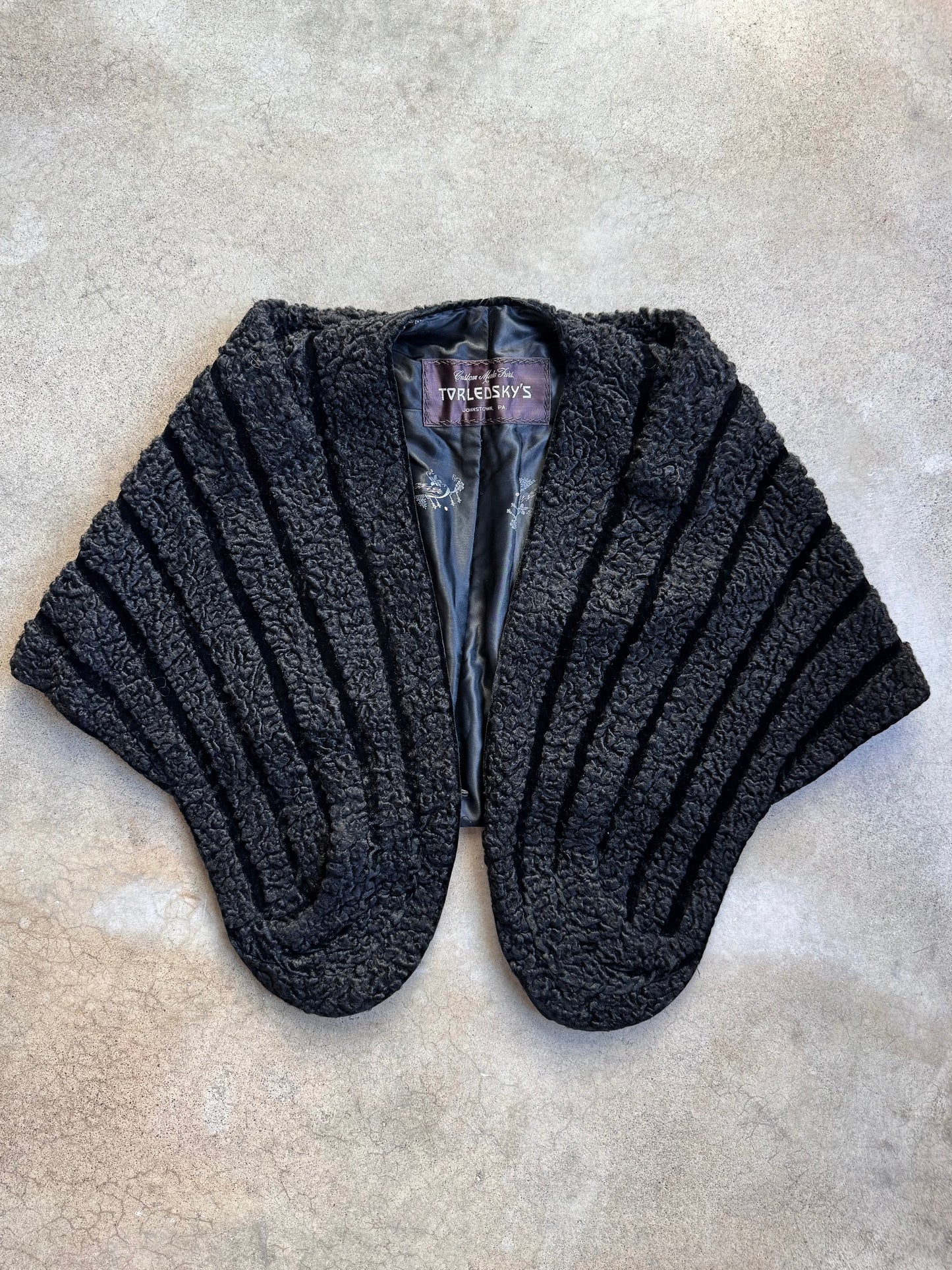 Vintage 1940s Torledsky’s Black Persian Curly Lambswool Stole