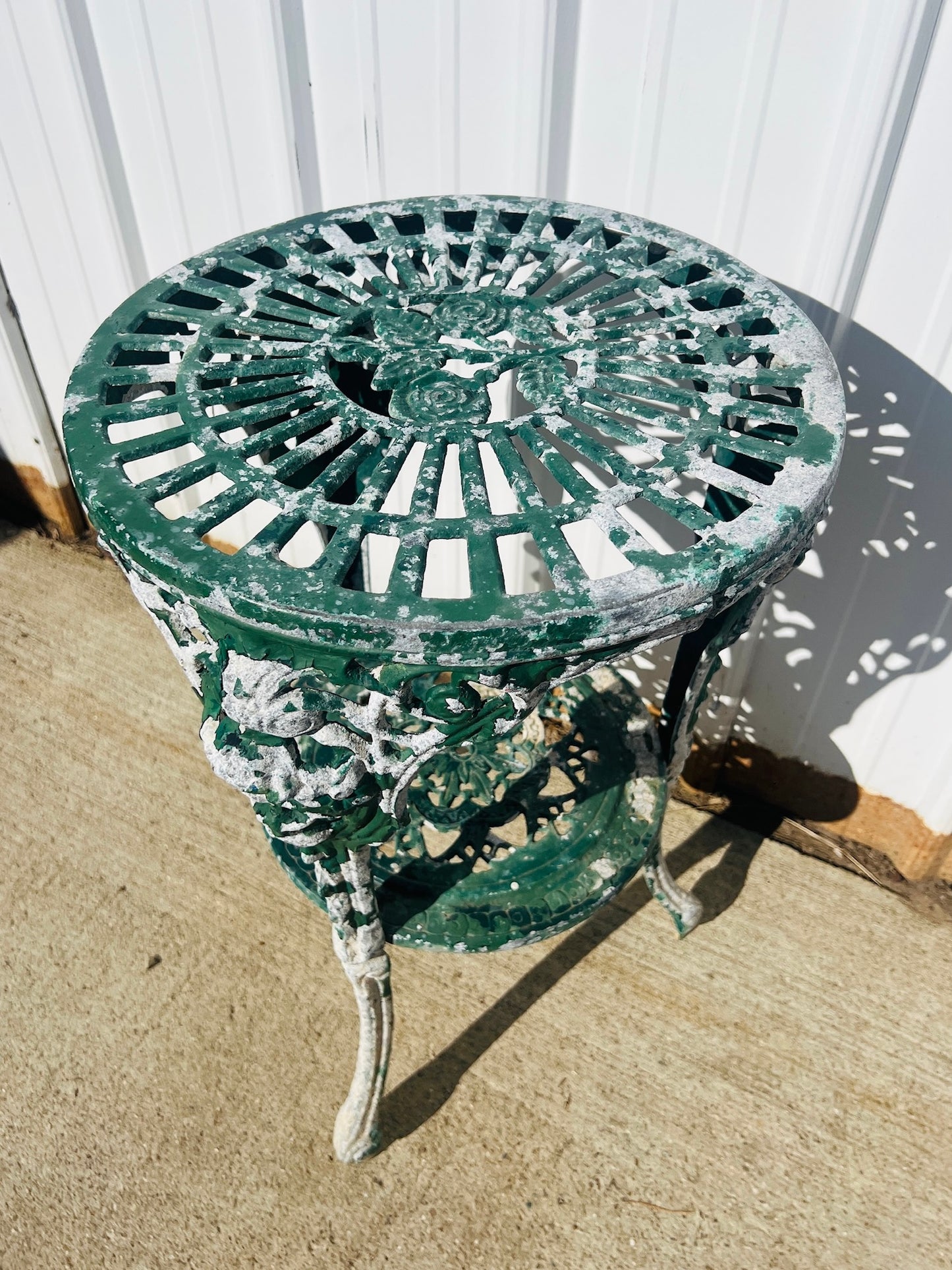 Vintage 1940s Metal Green Chip Paint British Pub Table