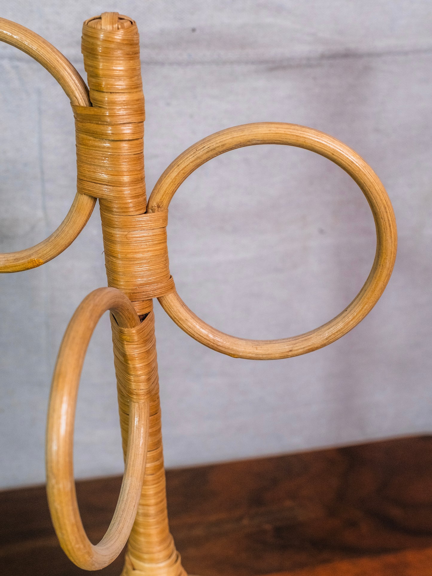 Vintage 1960s/70s Wicker Three-Ring Towel Holder