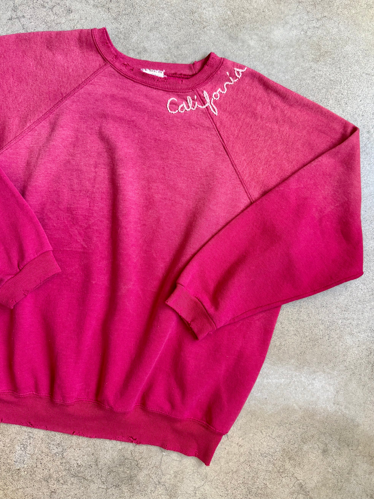 Vintage-Style Red Chainstitch “California” Distressed Raglan Sweatshirt | Large