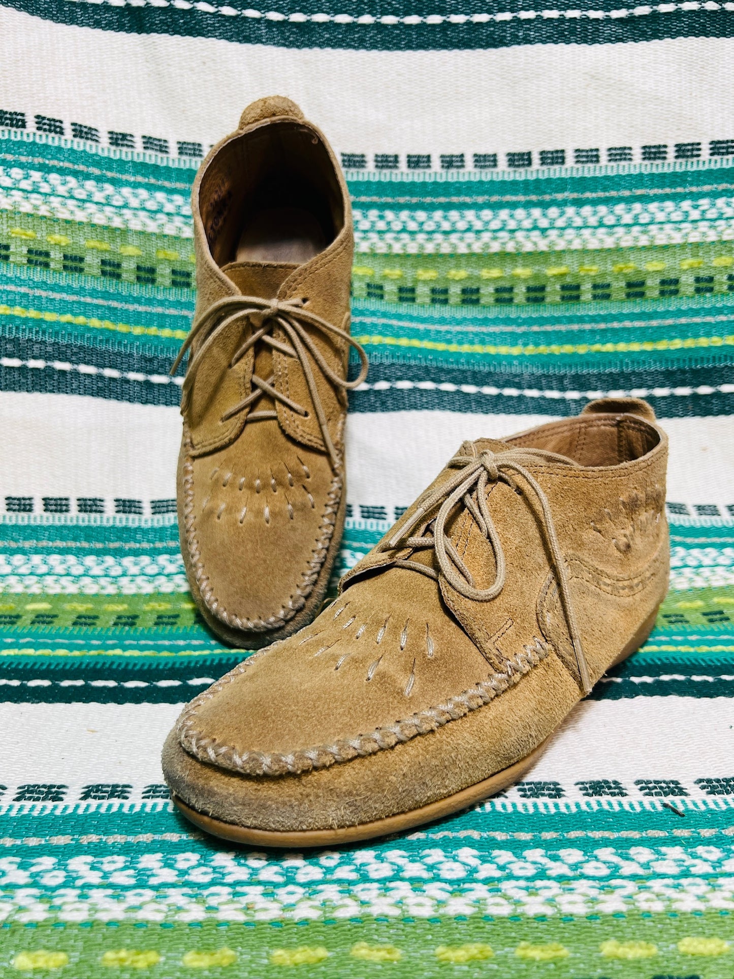 Vintage 1980s Tan Suede Minnetonka Moccasins