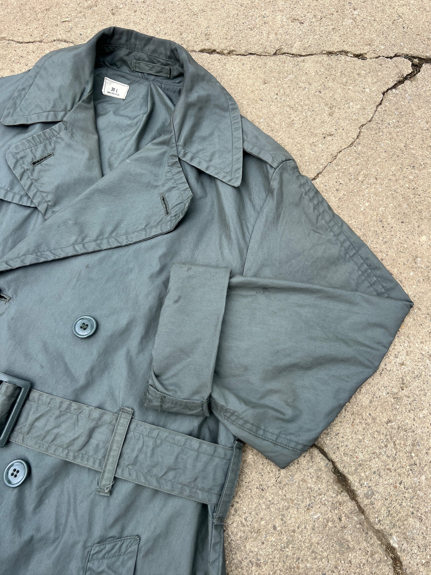 Vintage 1960s Military Issue Green Trench Raincoat | M/L