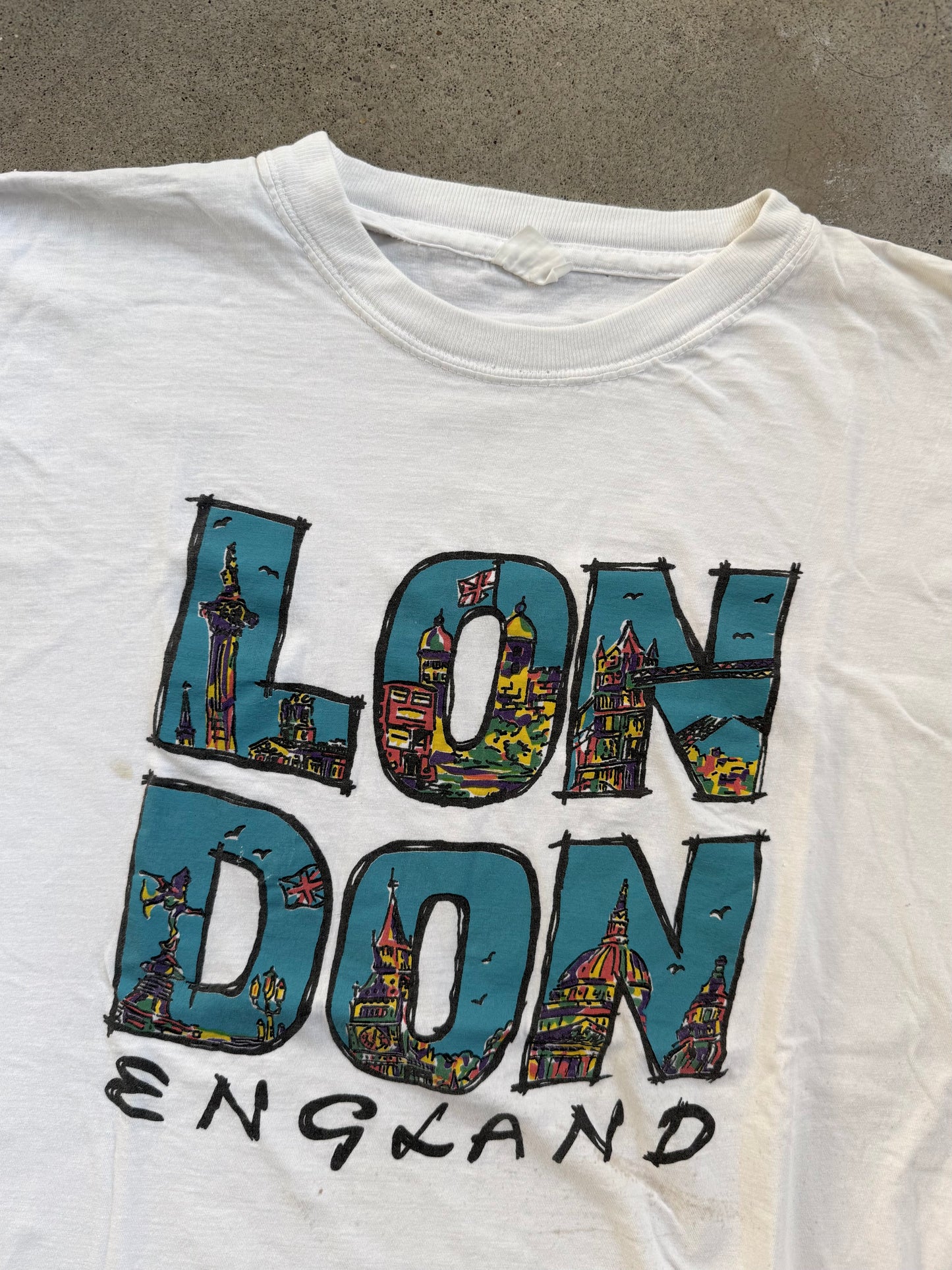 Vintage 1980s White Distressed London England Graphic Tee | XL