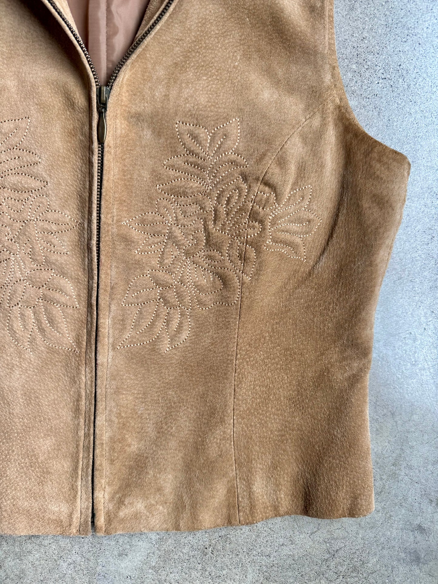 Vintage 1990s Coldwater Creek Tan Suede Floral Embroidered Zip-Up Vest | Small
