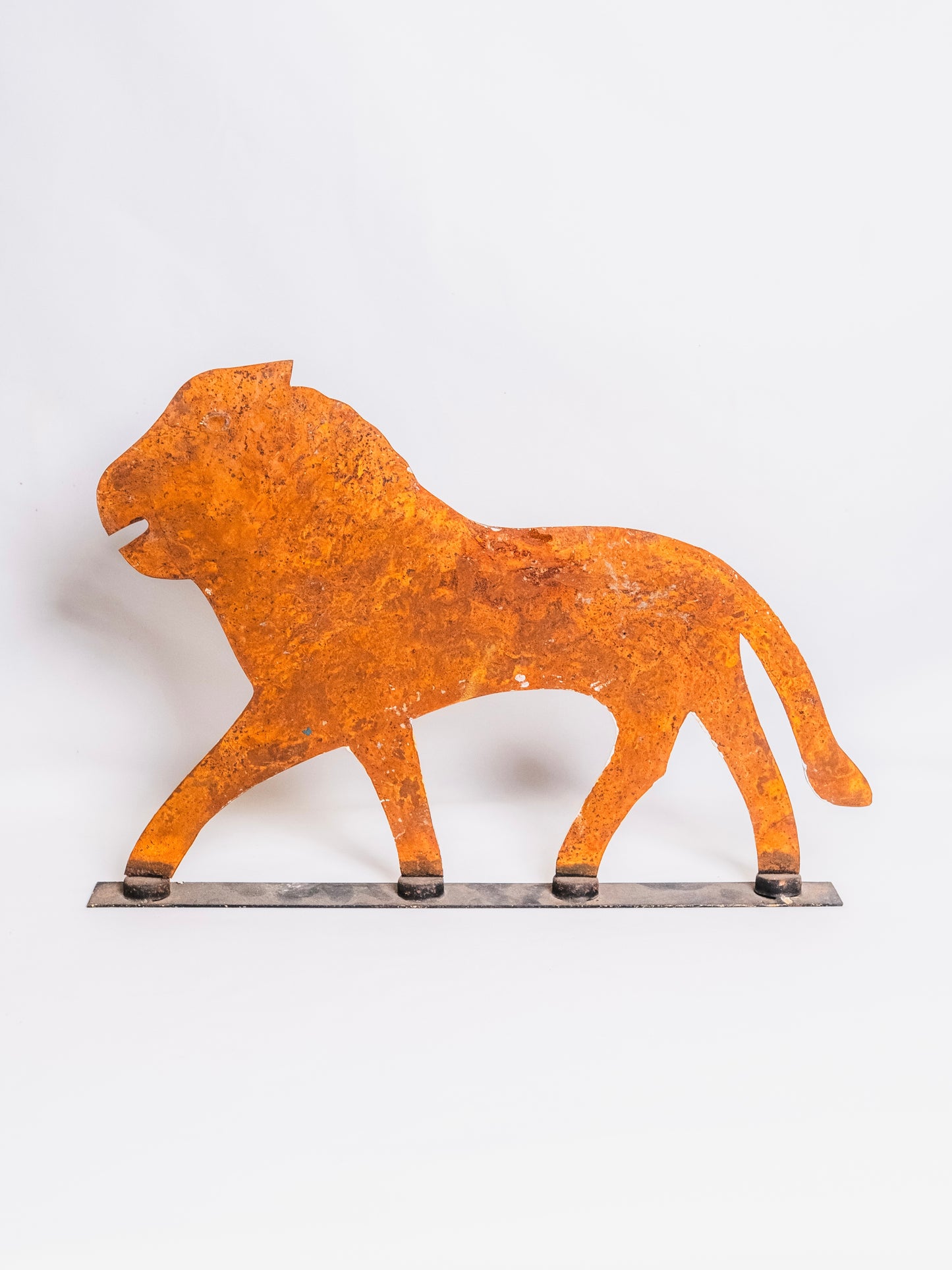 Antique Rustic Metal Carnival Animal Target