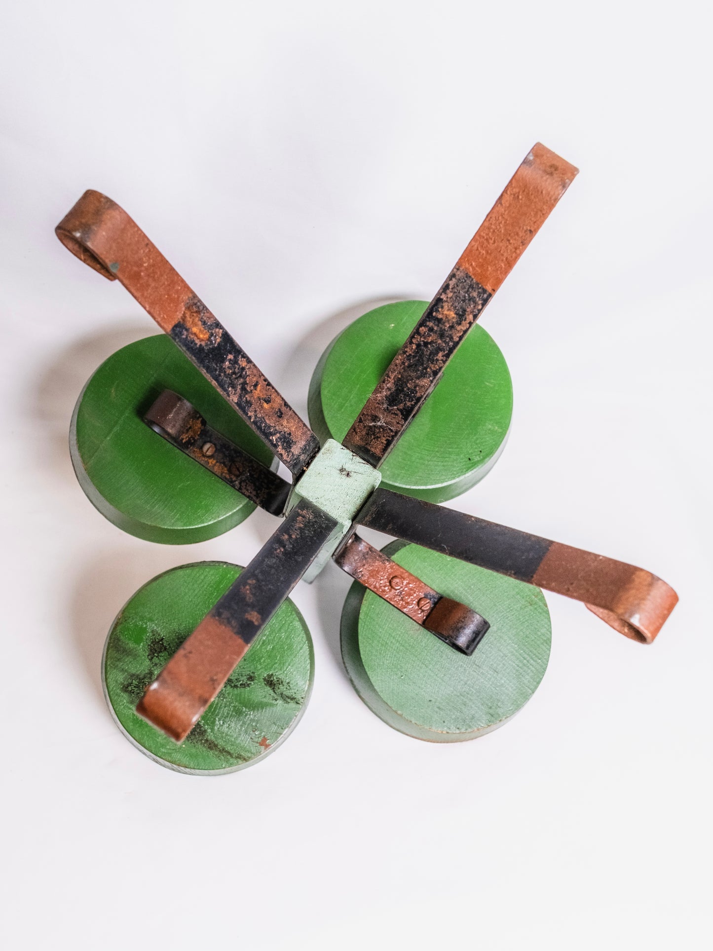 Handmade Industrial-Style Green Clover Plant Stand