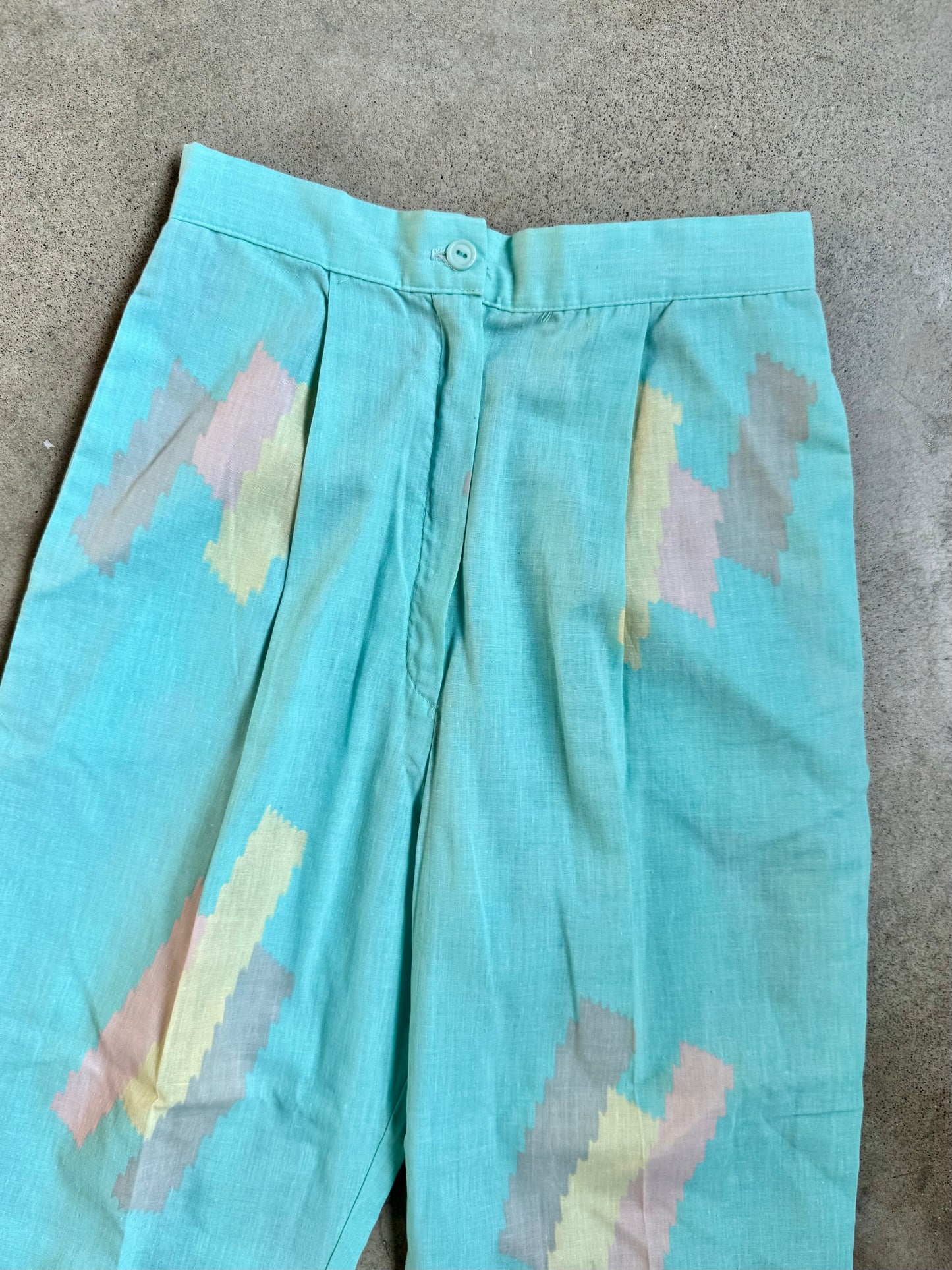 Vintage 1980s Pea Patch Pastel Abstract Printed Pleated Pants | Waist 24”