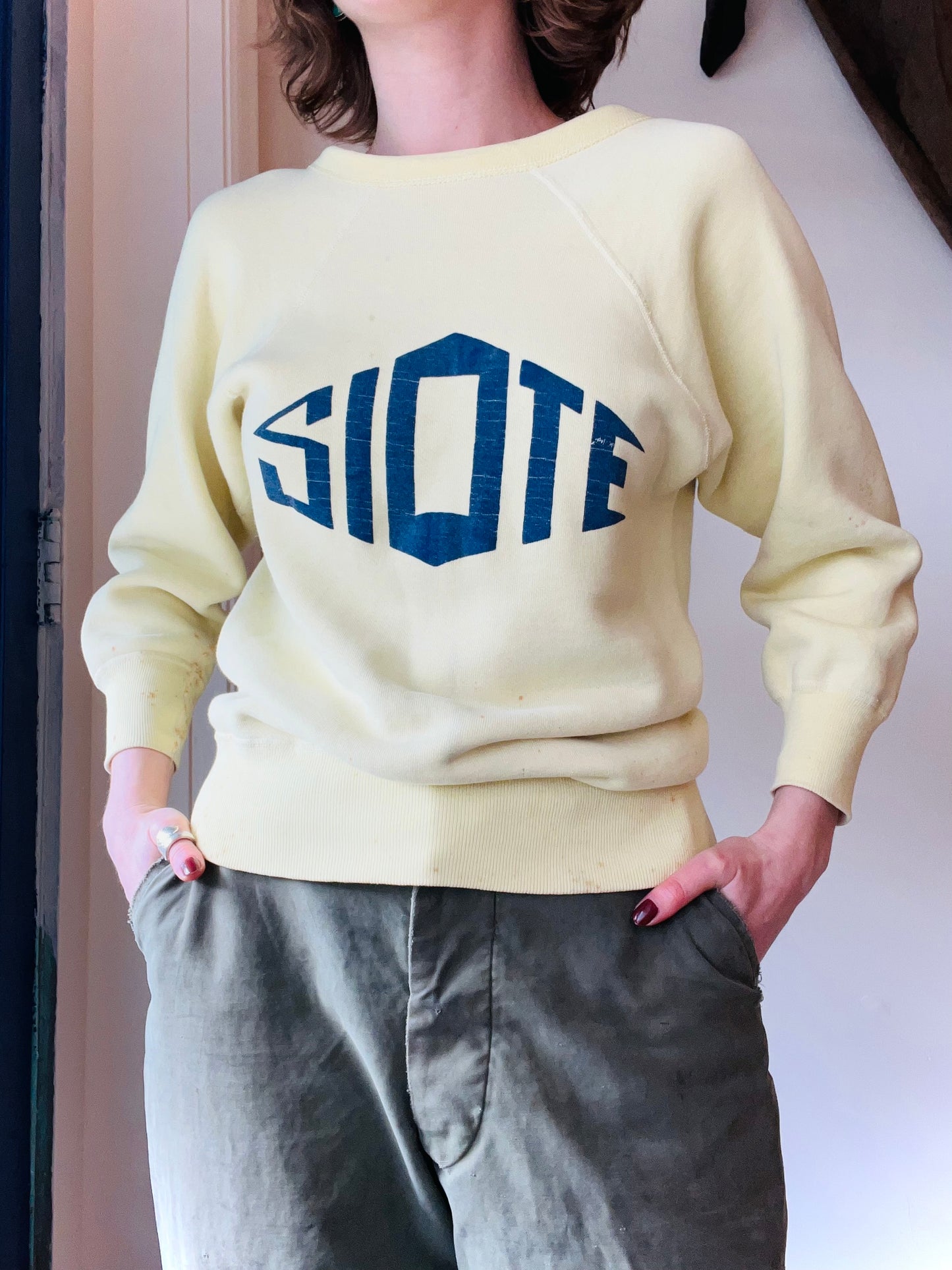 Vintage 1940s/50s Siote Pale Yellow Sweatshirt