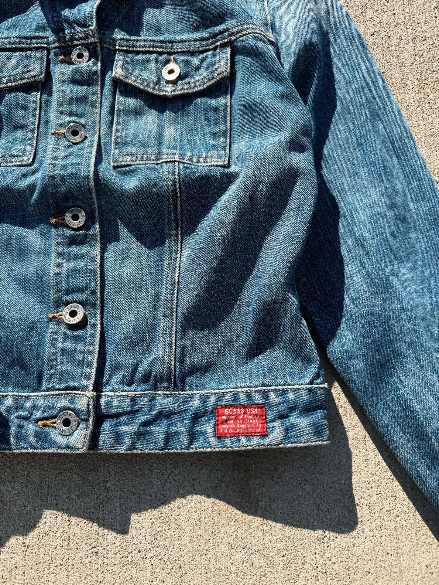 90s/Y2K Guess Cropped Denim Jacket | Medium