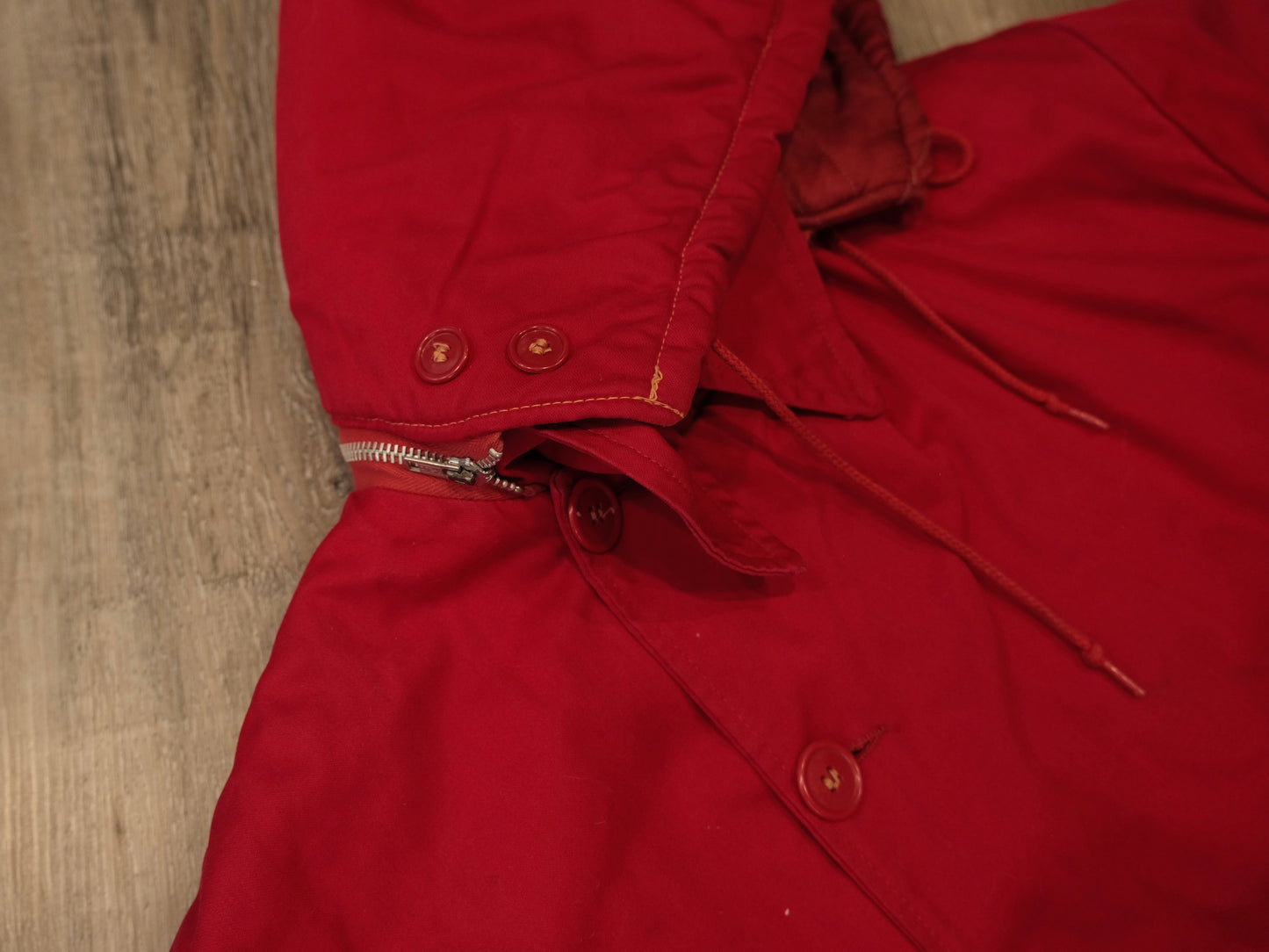 Vintage Red Insulated Canvas Hooded Coat | Medium