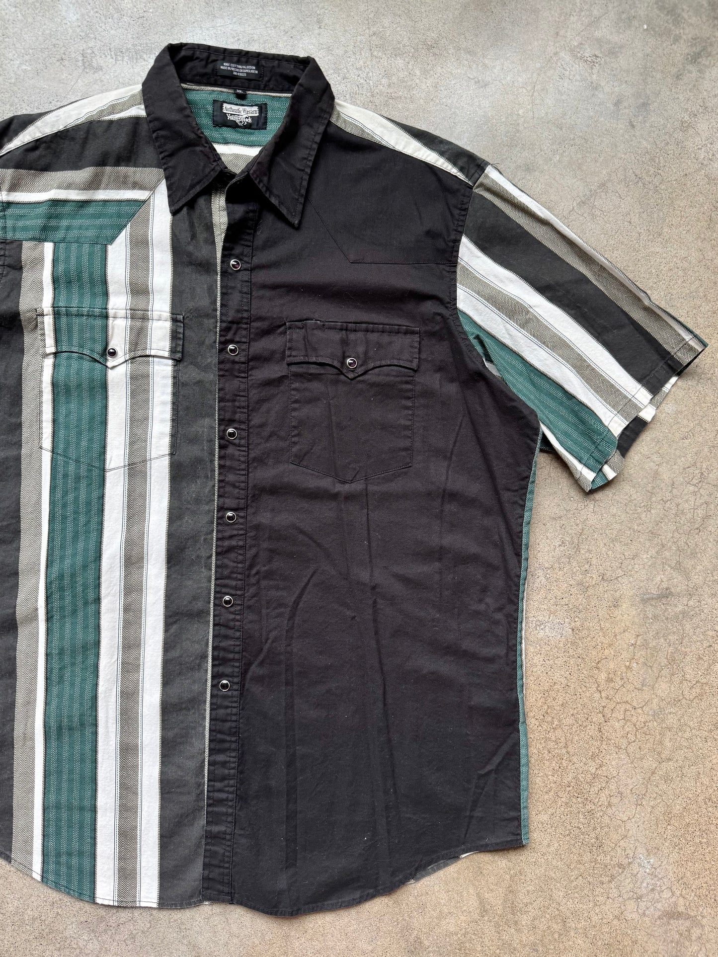 Vintage 1990s Youngbloods Black & Green Pearl Snap Short Sleeve Shirt | XL