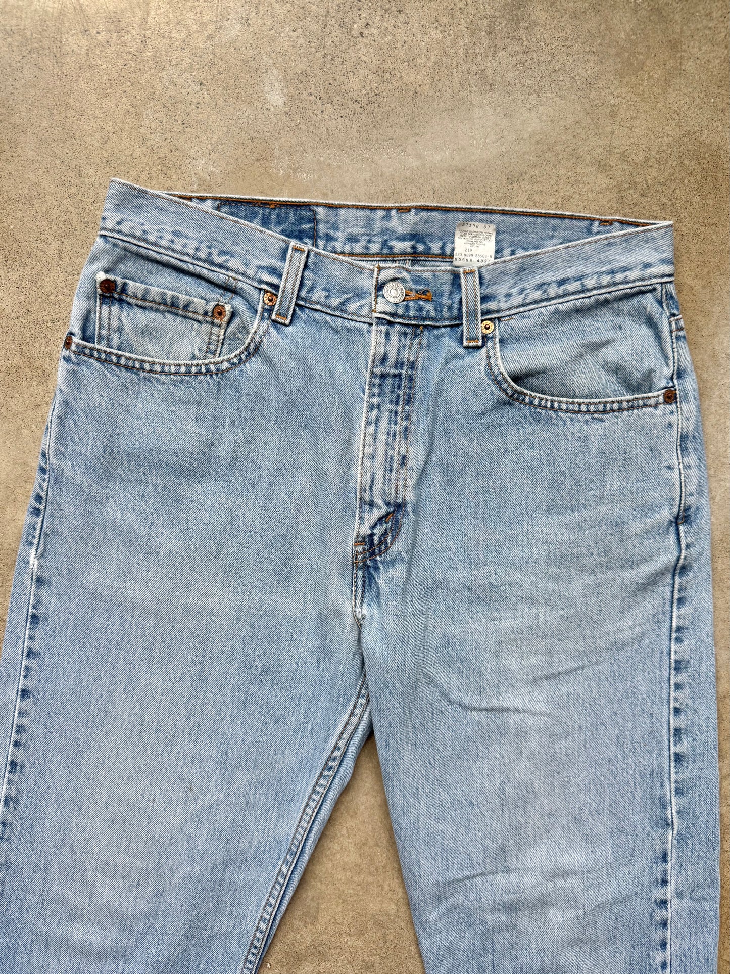 Vintage 1990s Levi’s 505 Regular Fit Light Wash Jeans | 33x30