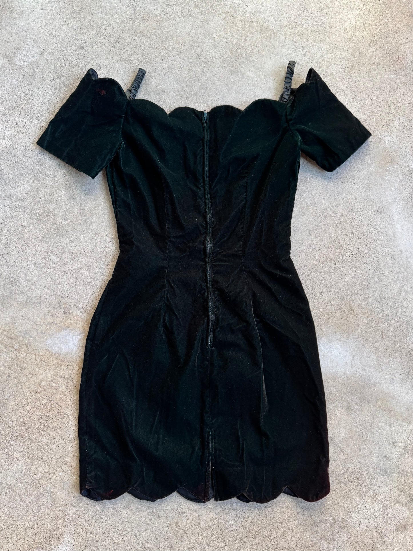 Vintage 1980s Rampage Dark Green Velvet Scalloped Off-Shoulder Mini Dress | XS