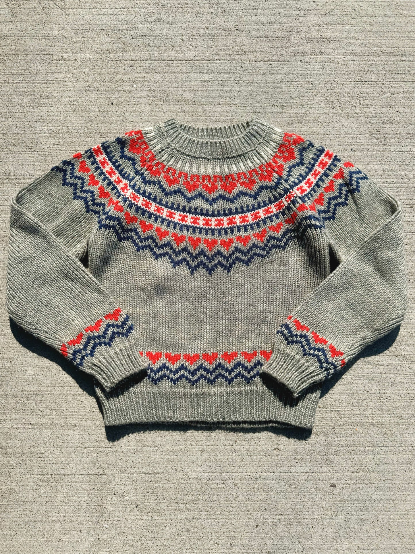 Vintage Darnknit Grey Fair Isle Acrylic Sweater | Medium