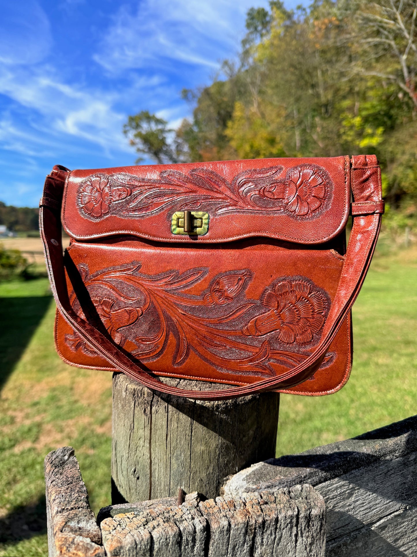 Vintage 1940s Brown Hand-Tooled Floral Leather Handbag