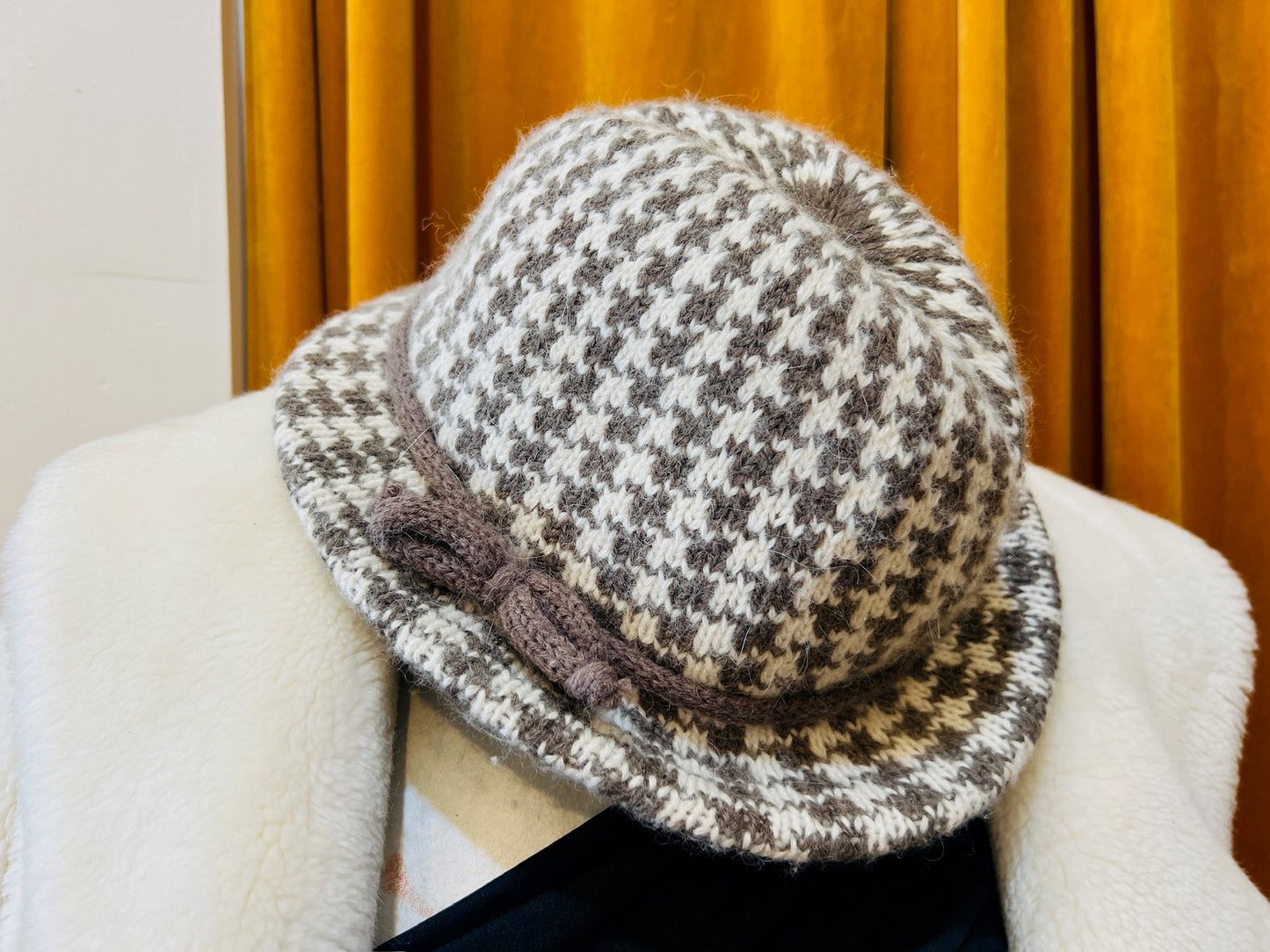 Vintage Neutral Houndstooth Wool Blend Knit Hat