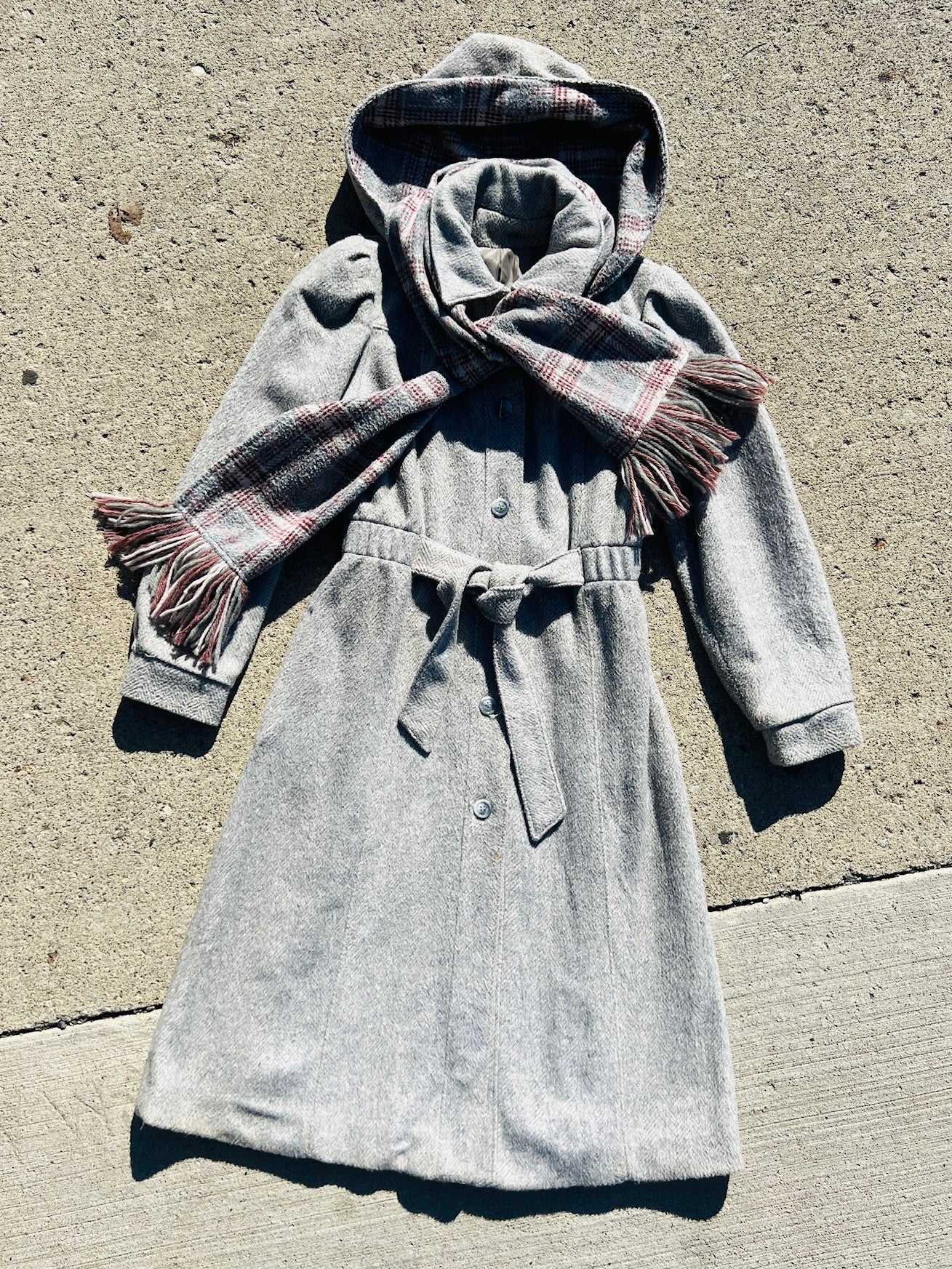 Vintage Grey Tie Front Hooded Overcoat & Plaid Scarf | XS/S