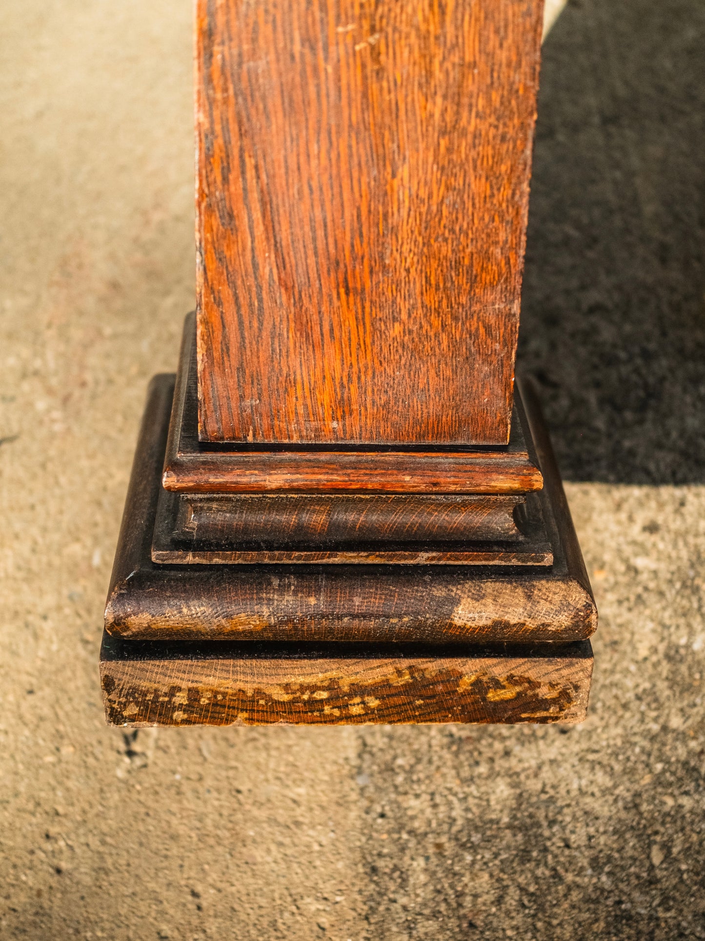 Antique 1900s Solid Oak Pedestal Table