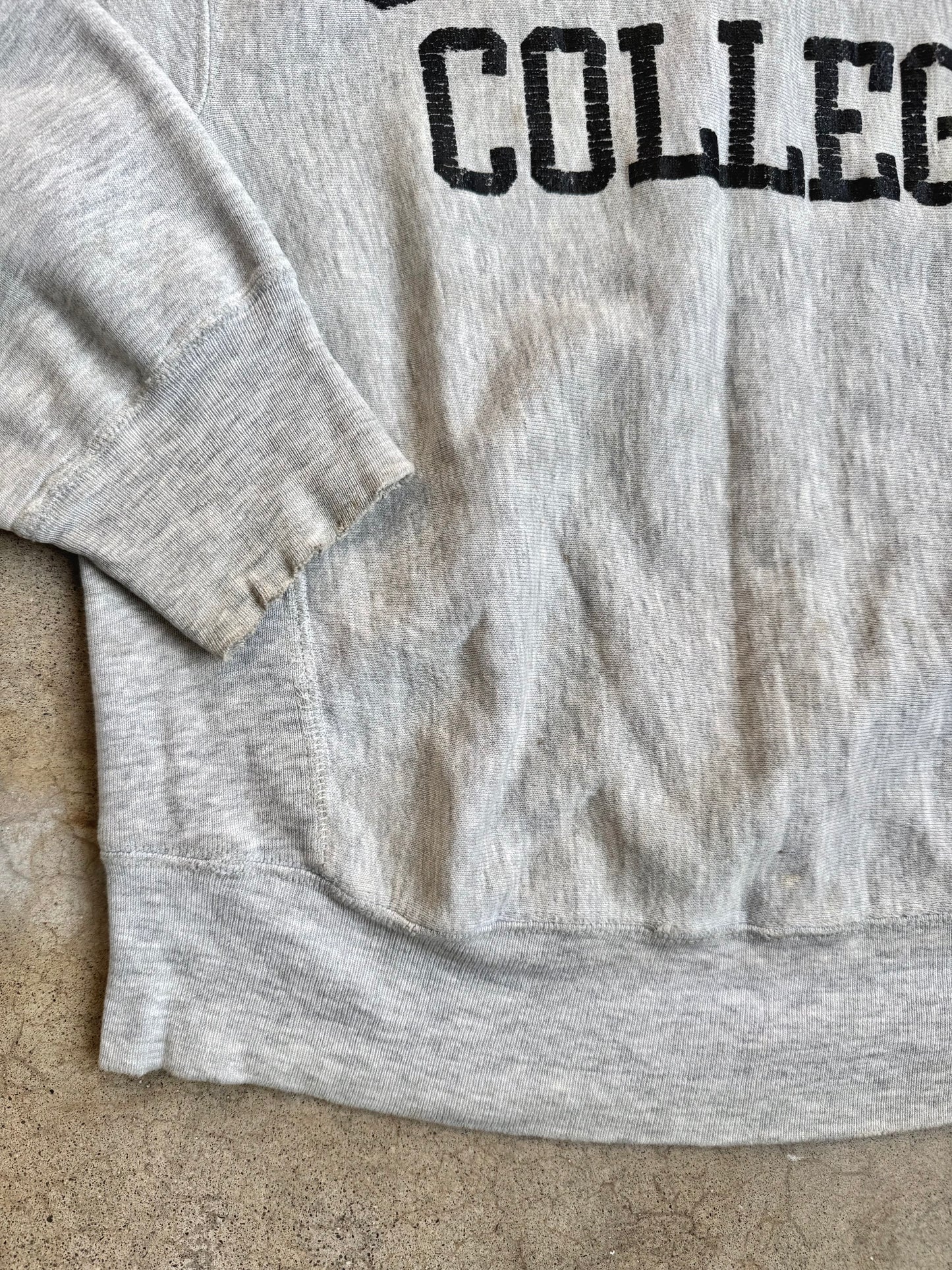 Vintage 1970s Champion Reverse Weave Grinnell College Distressed Sweatshirt | Medium