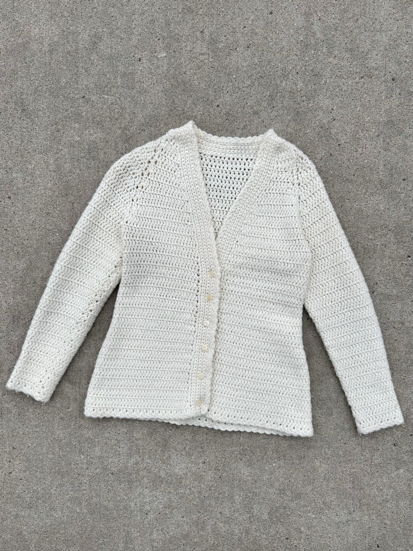 Vintage 1960s Handmade Crochet Ivory Cardigan | XS/S