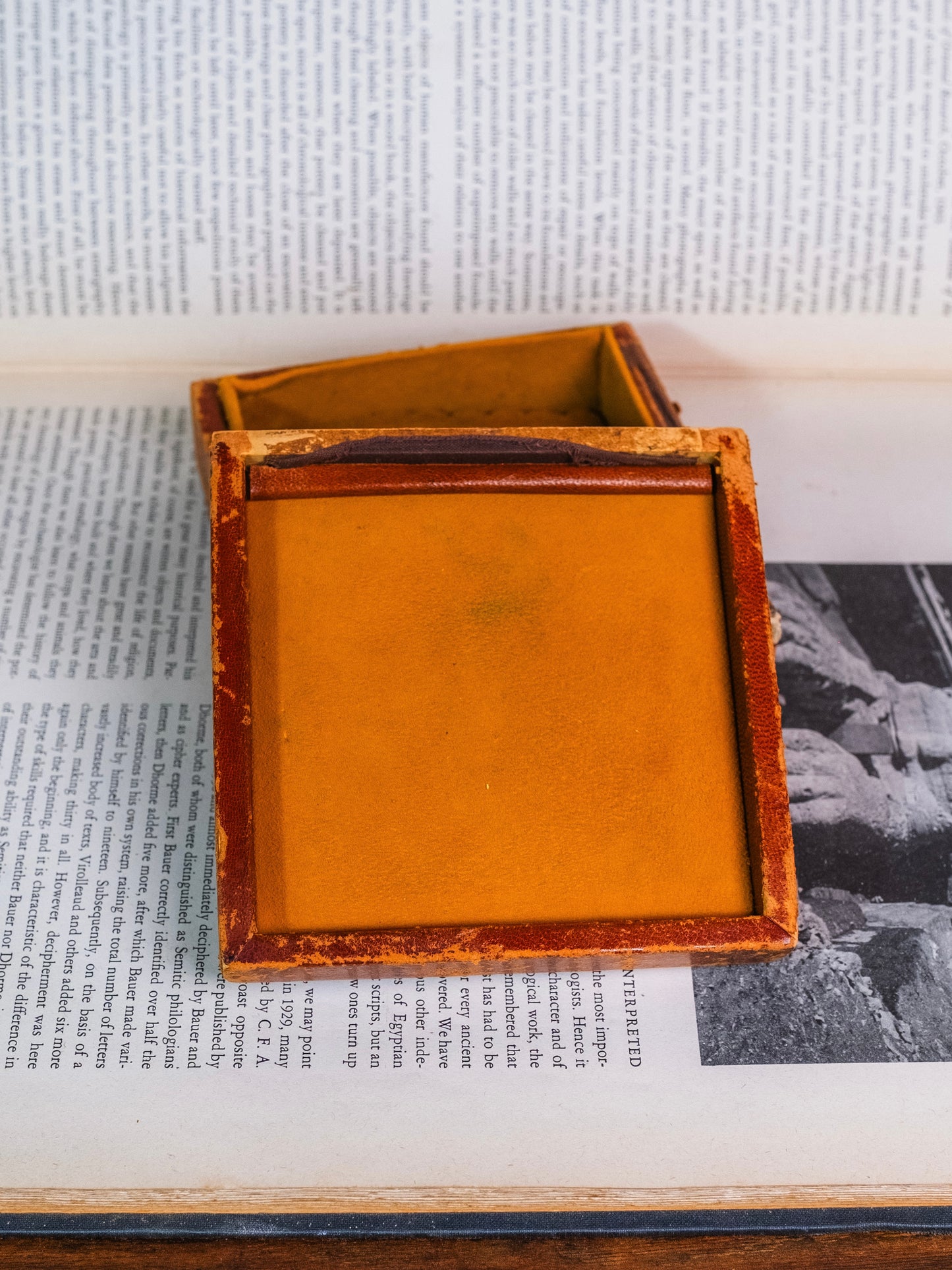 Antique 1900s Leather Philippe Signed "Fox & Trumpet" Tile Trinket Box