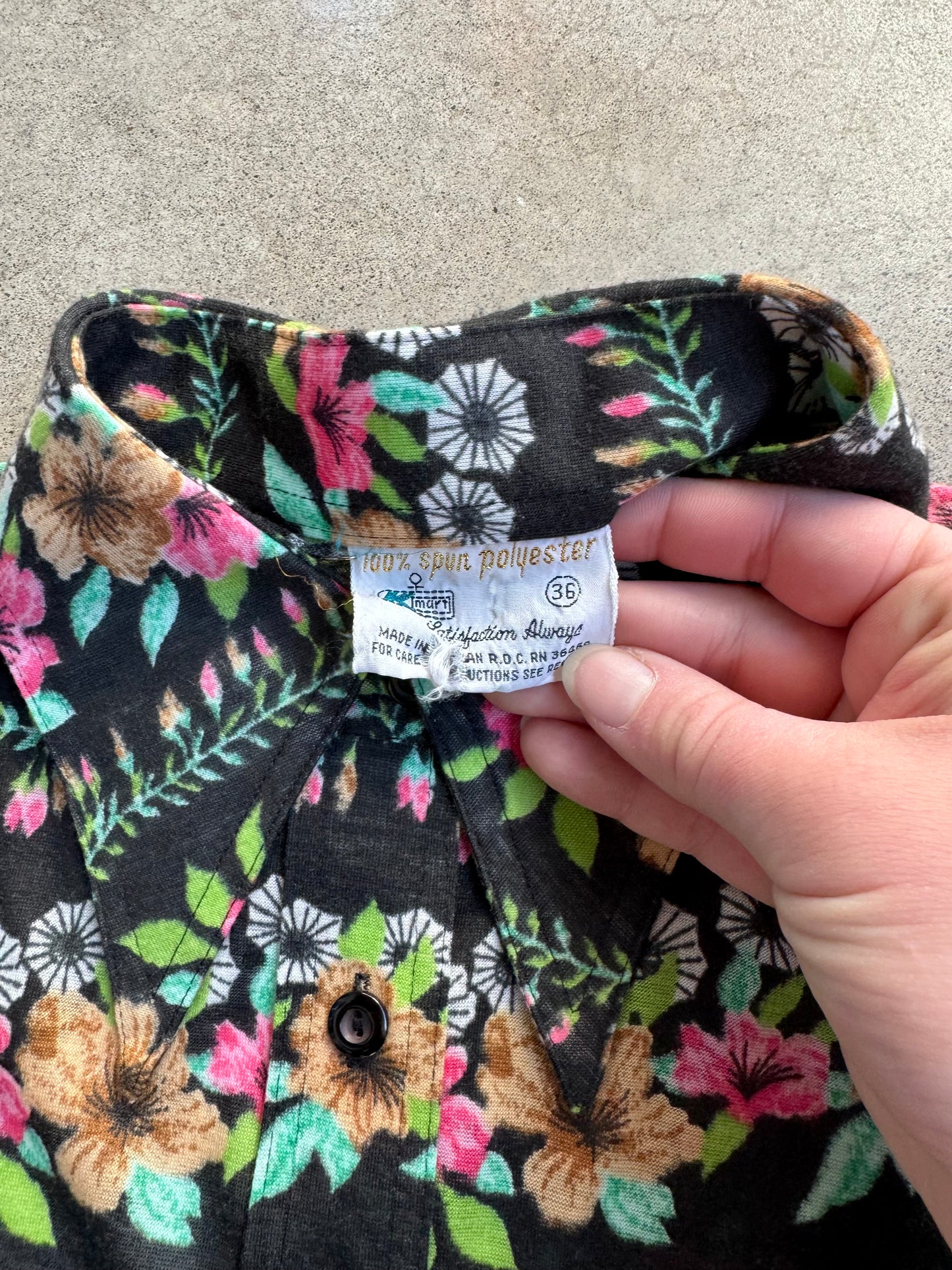 Vintage 1970s Kmart Floral Print Polyester Knit Button-Up Shirt | 36