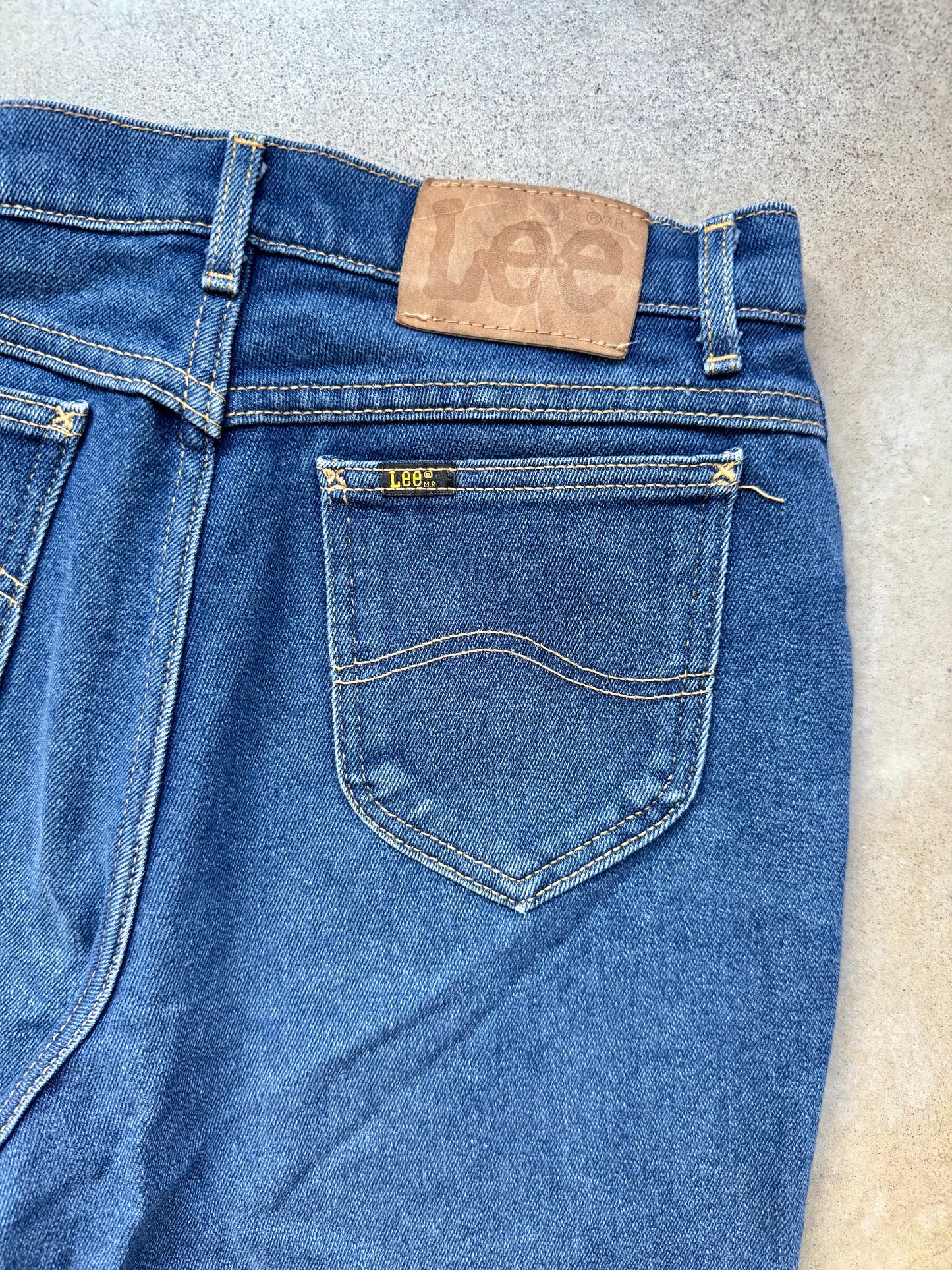 Vintage 1980s Lee Riders Dark Wash High-Waisted Jeans | Waist 28”