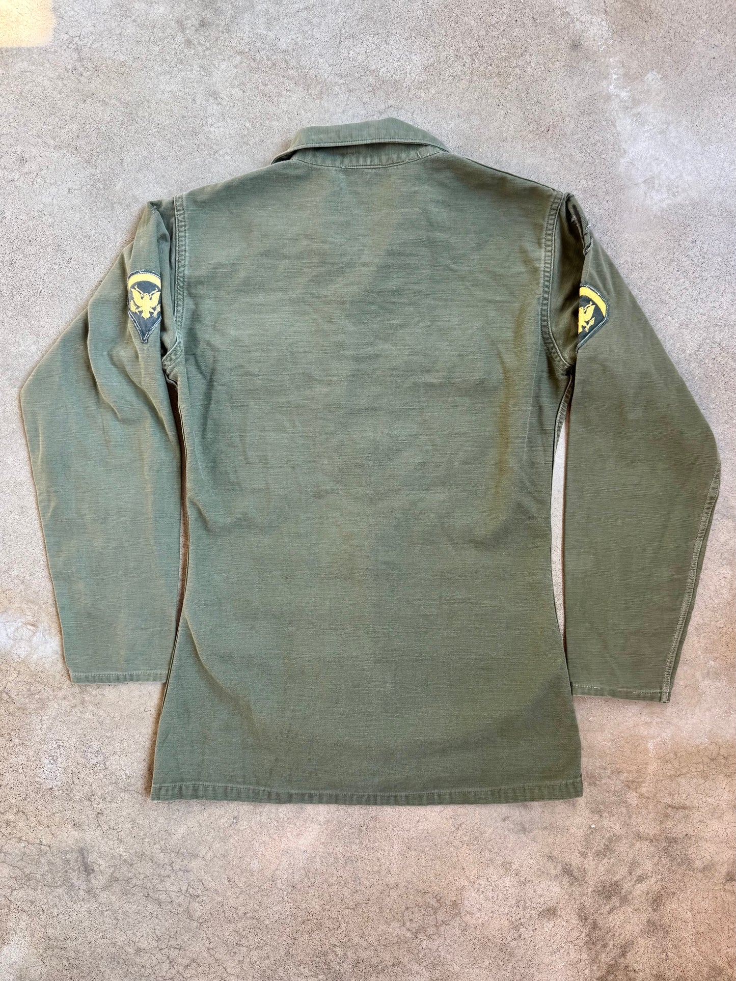 Vintage Vietnam Era U.S. Army OG-107 Sateen Cotton Fatigue Shirt | XS/S