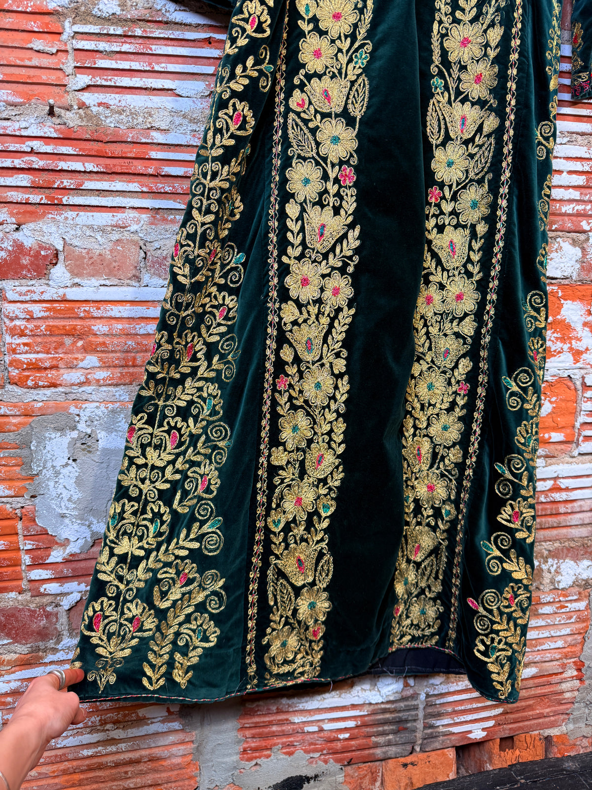 Vintage 1960s Handmade Green Velvet Flower Embroidered Kaftan