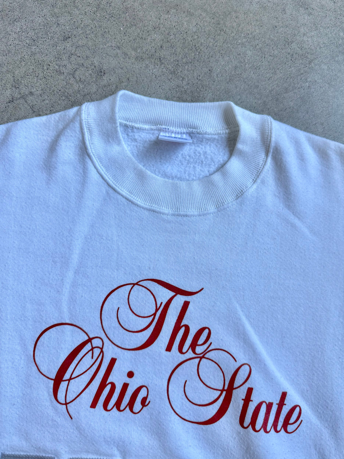 Vintage 1980s/90s Ohio State University “Mom” Floral Patch Sweatshirt | Large
