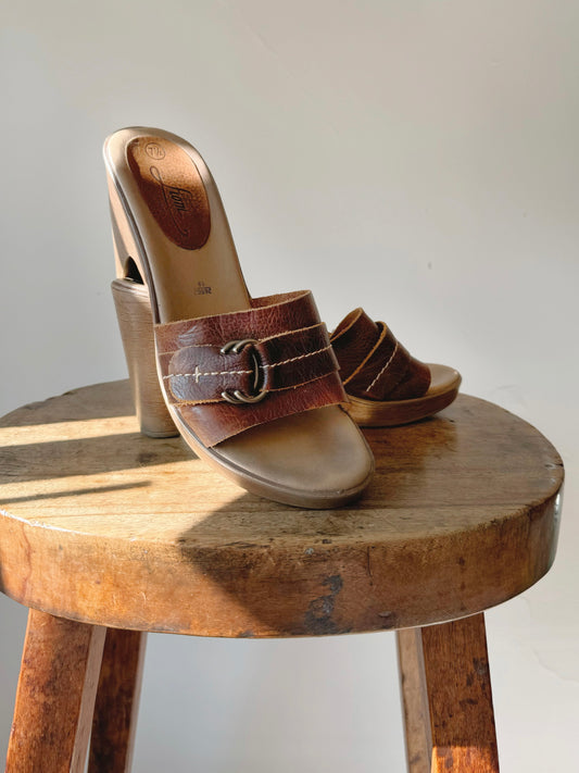 Vintage 1990s Fioni Brown Leather Heeled Sandals