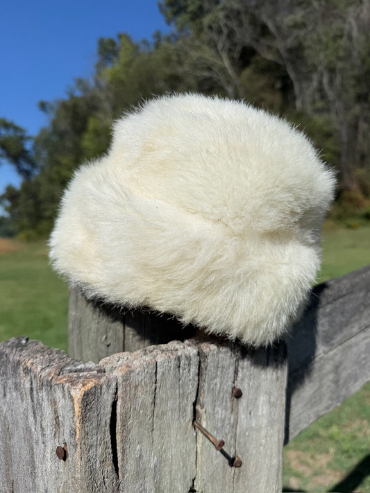 Vintage 1960s White Faux Fur Winter Hat