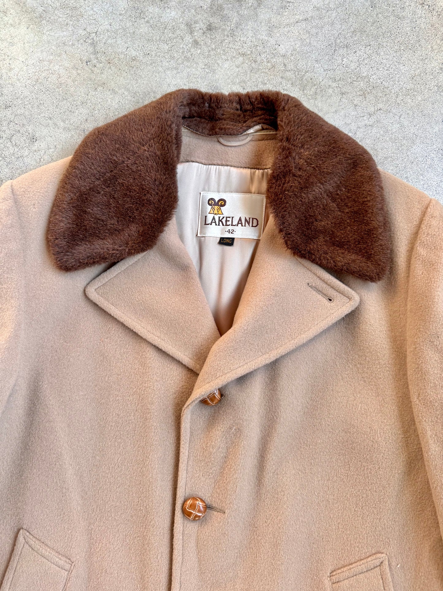Vintage 1960s Lakeland Tan Wool Faux Fur Collar Coat | 42L