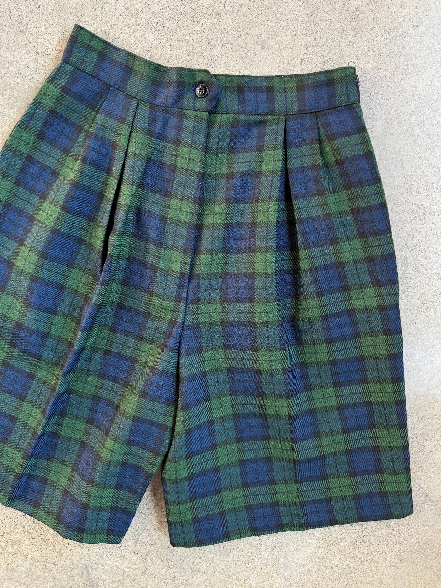 Vintage 1980s Michele Tartan Plaid High-Waisted Pleated Shorts | Waist 26”
