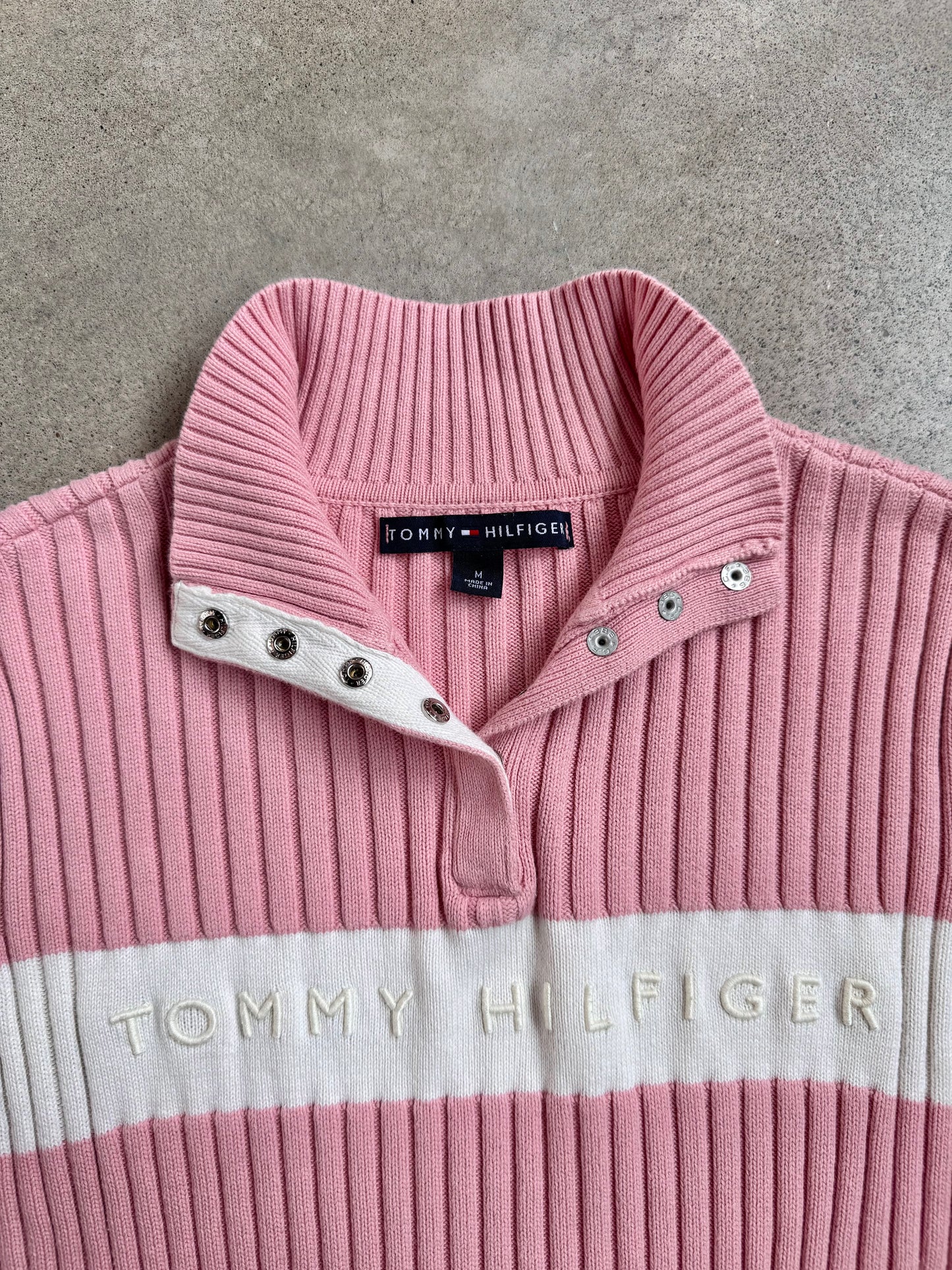 2000s Tommy Hilfiger Pink & White Rib Knit Cotton Pullover Sweater | Medium