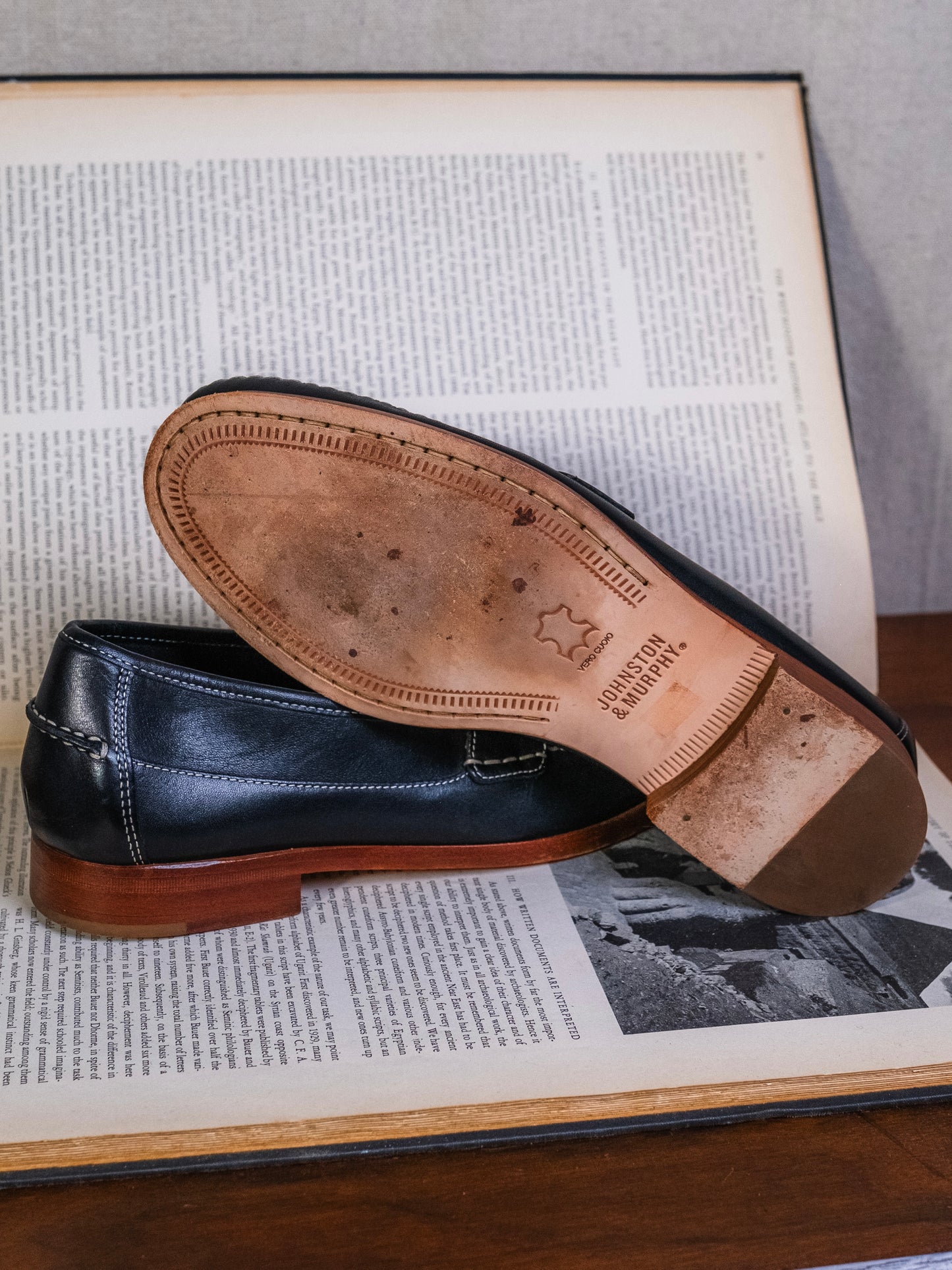 Vintage Johnston & Murphy Black Sheepskin Leather Loafers | Men’s 8