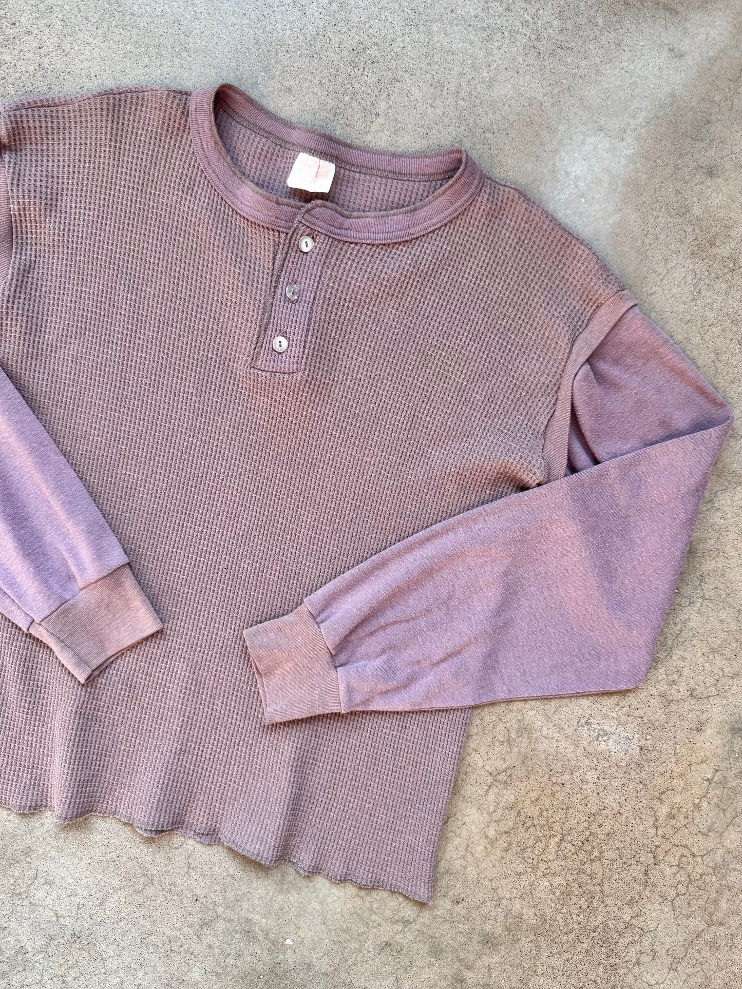 Vintage 1980s Fast Ball Mauve Waffle Henley w/ Rib Knit Sleeves | Medium