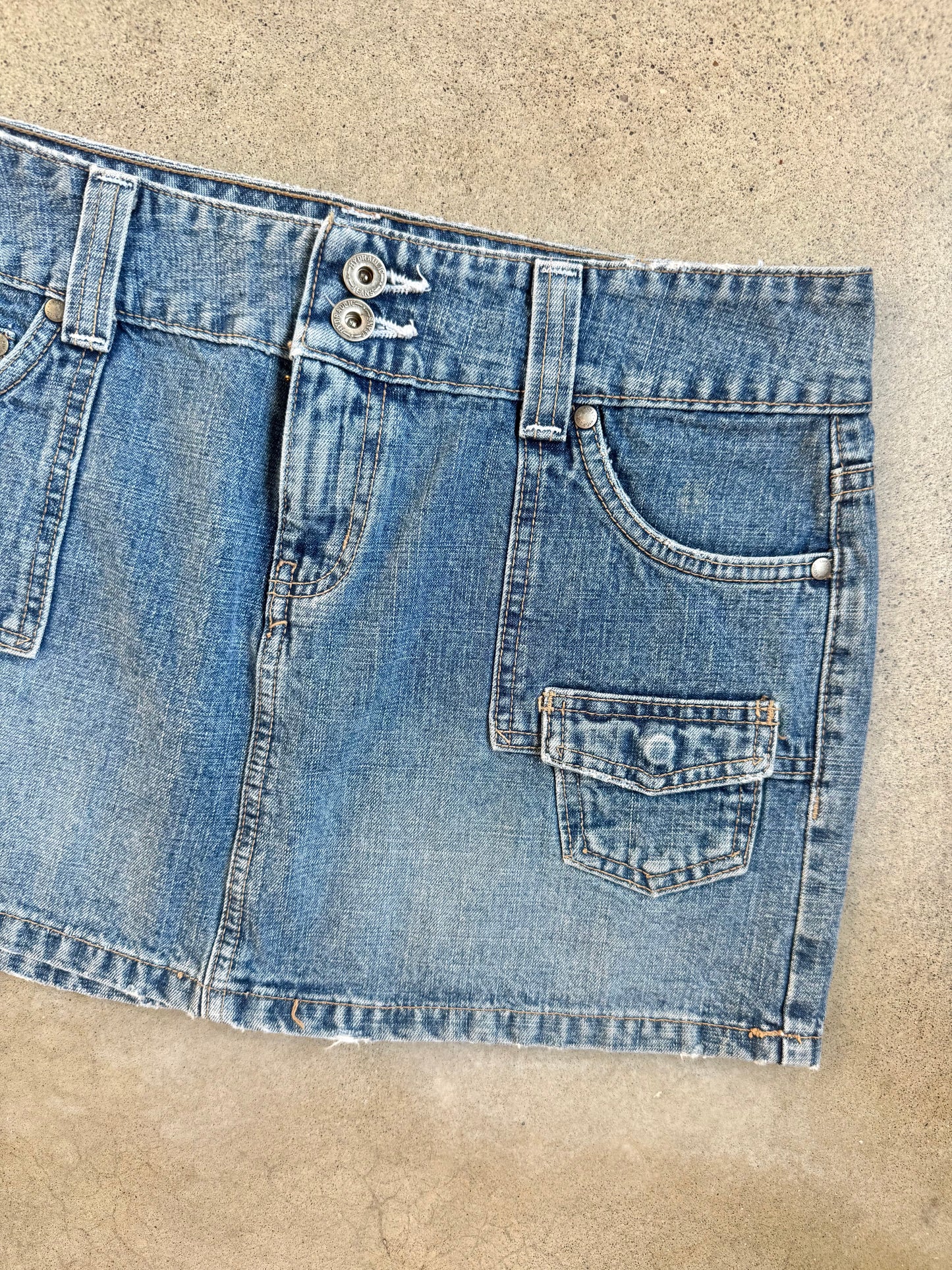 Vintage Y2K Hydraulic Low Rise Denim Mini Skirt | Medium